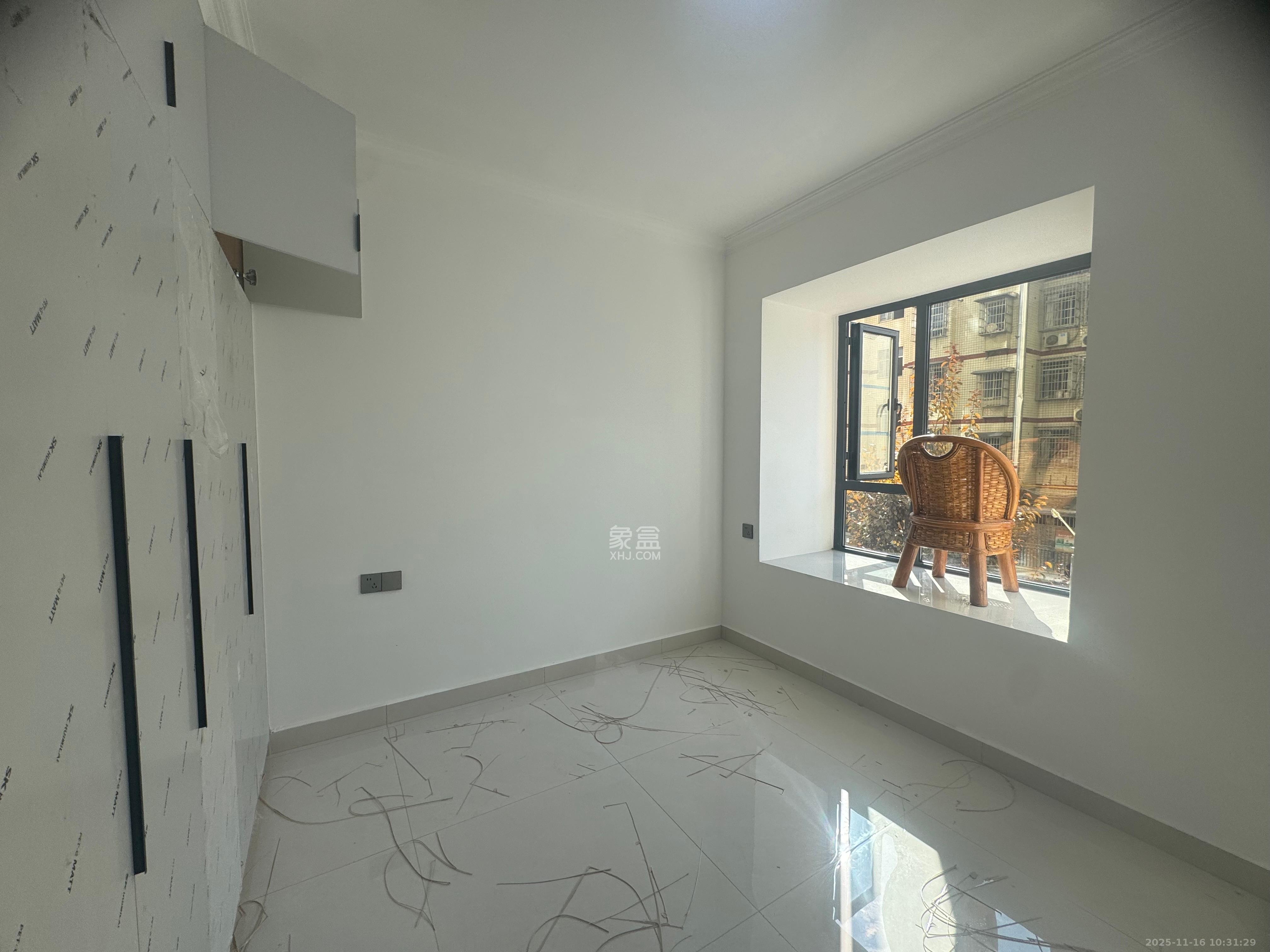 金石蓉园  2室2厅1卫    2400.0元/月室内图