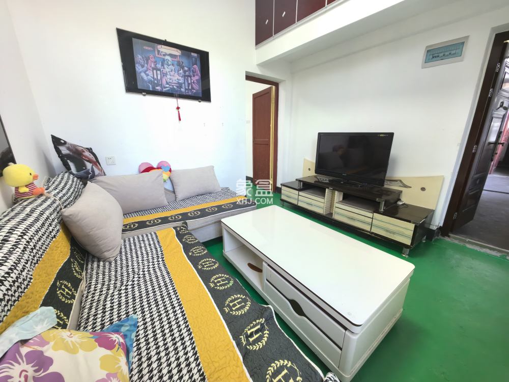 曹家巷三村  1室1厅1卫    13.8万