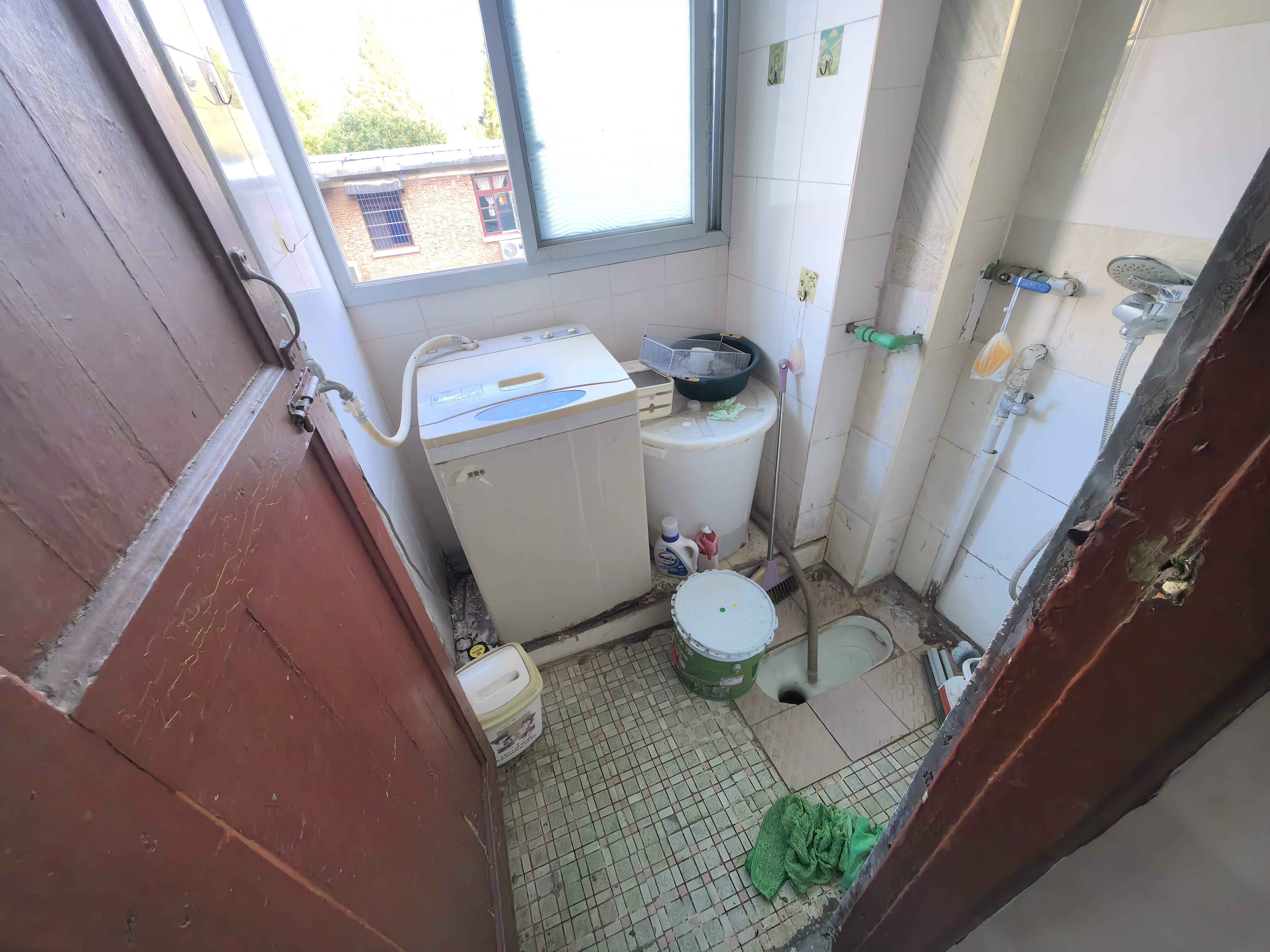 曹家巷三村 1室1厅1卫 13.8万 曹家巷三村 1室1厅1卫 13.8万室内图