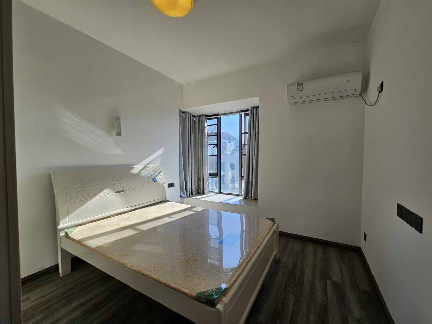 丽景滨江 2室1厅1卫 52.0万 丽景滨江 2室1厅1卫 52.0万室内图