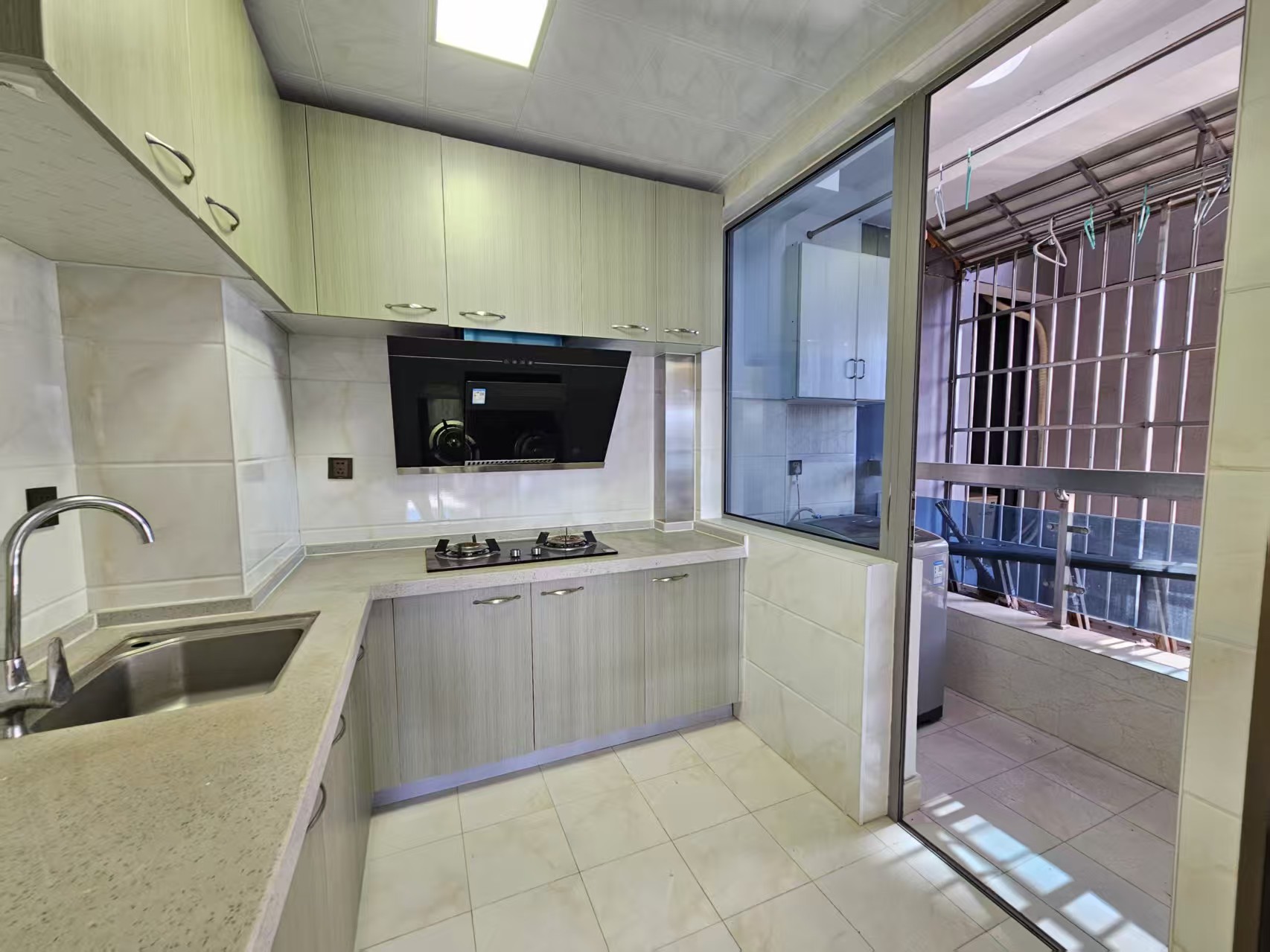 丽景滨江 2室1厅1卫 52.0万 丽景滨江 2室1厅1卫 52.0万室内图