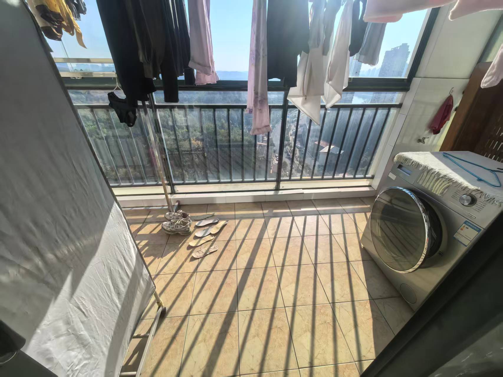 经世皇城  3室2厅2卫    46.8万室内图