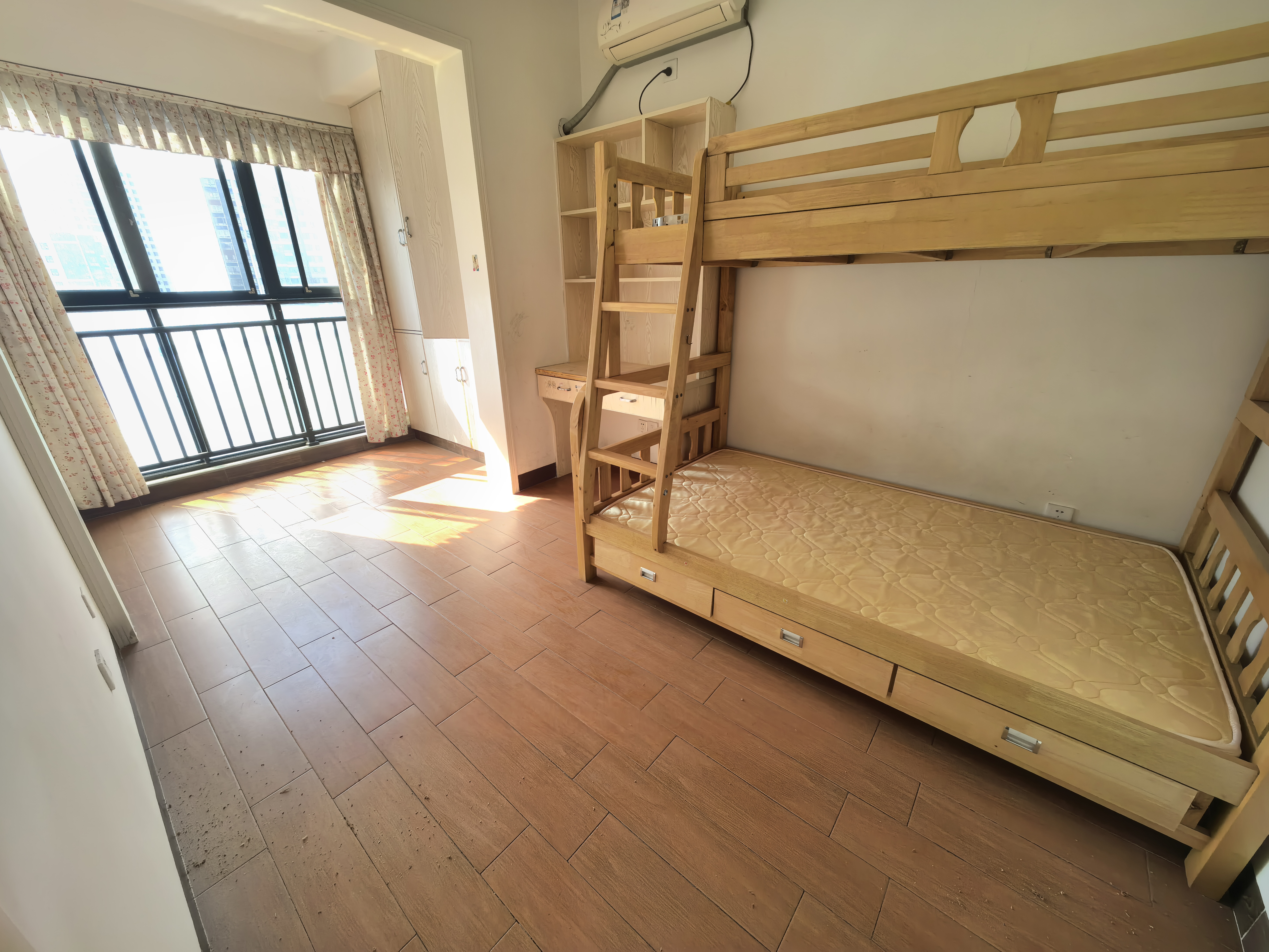 莱茵小镇 3室2厅1卫 29.8万 莱茵小镇 3室2厅1卫 29.8万室内图