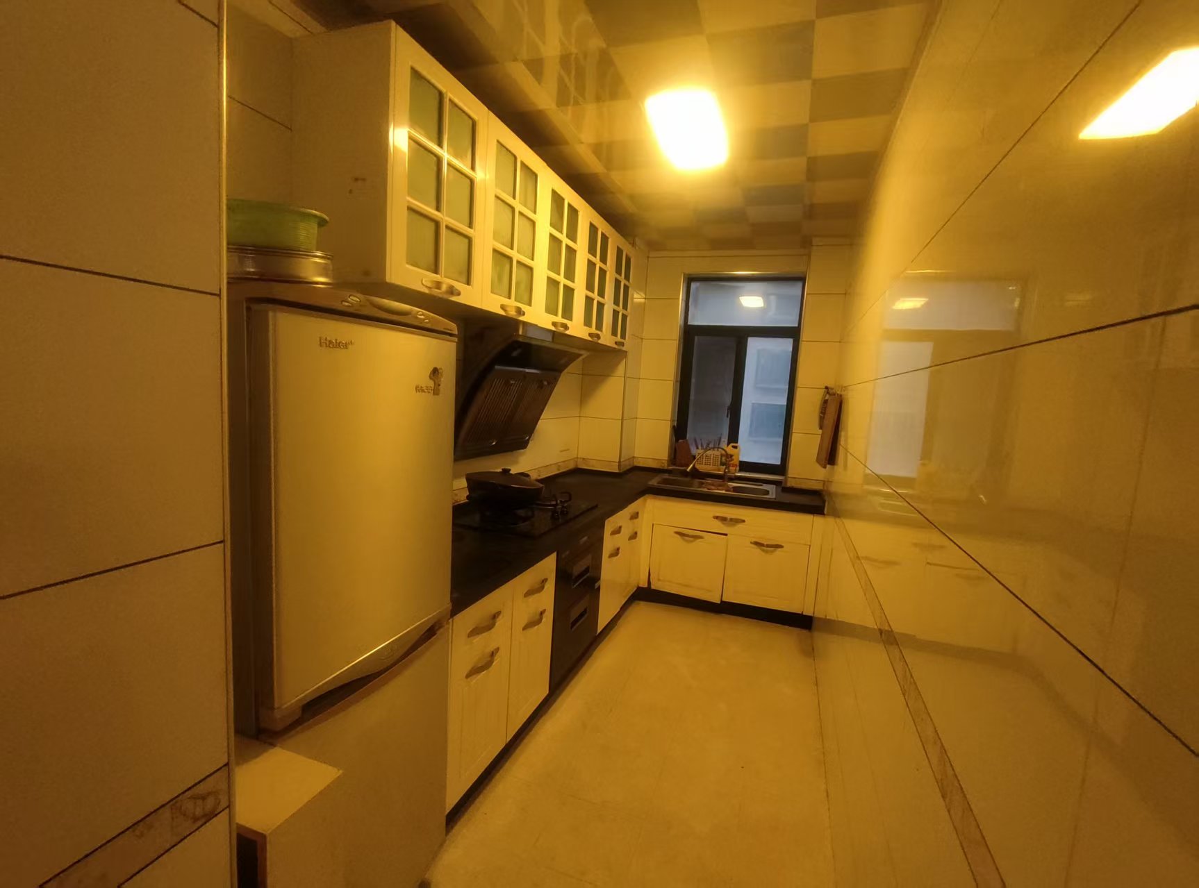 世纪嘉苑  4室2厅2卫    2600.0元/月室内图