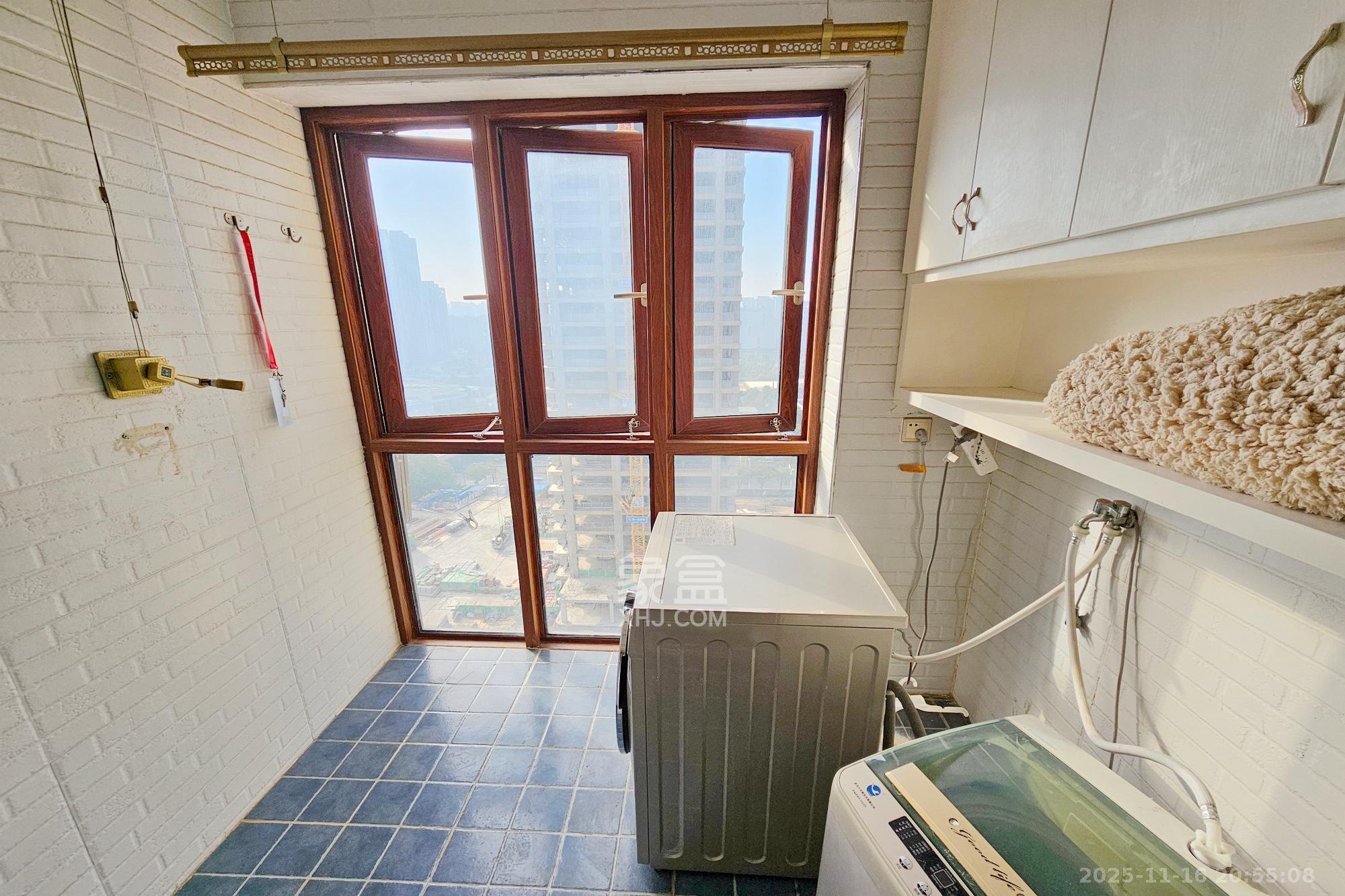 嘉宇盛世华章 3室2厅2卫 100.0万 嘉宇盛世华章 3室2厅2卫 100.0万其他