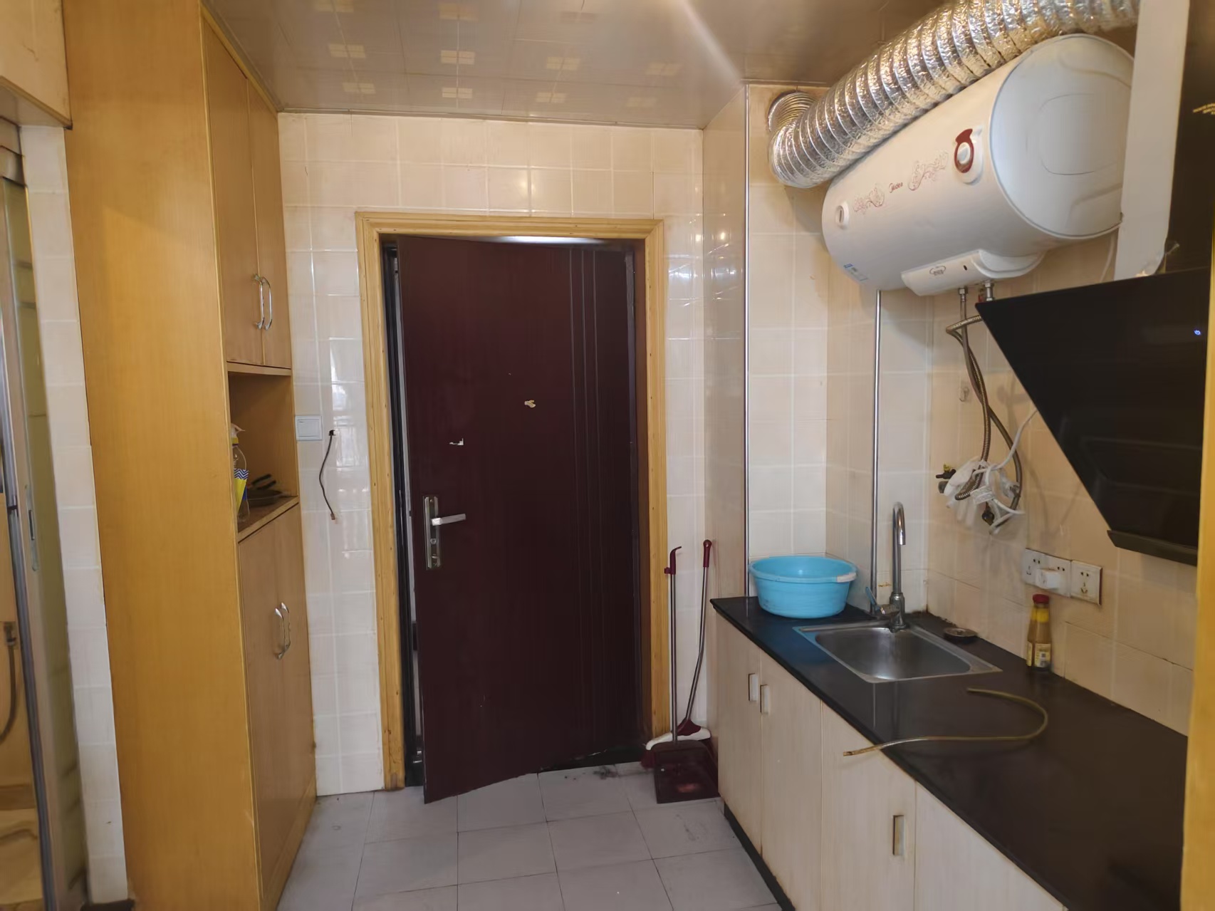 龙泰上品  1室0厅0卫    800.0元/月室内图