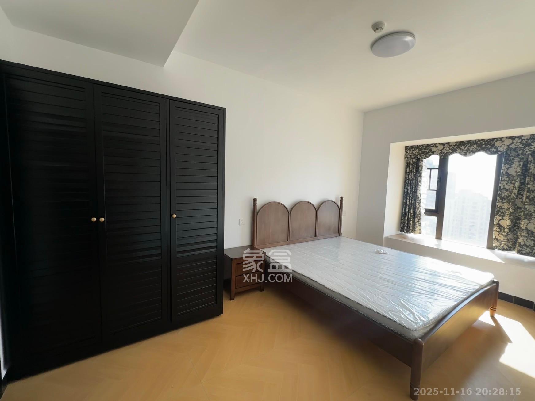 阳光城尚东湾愉景苑  3室2厅1卫    2500.0元/月室内图