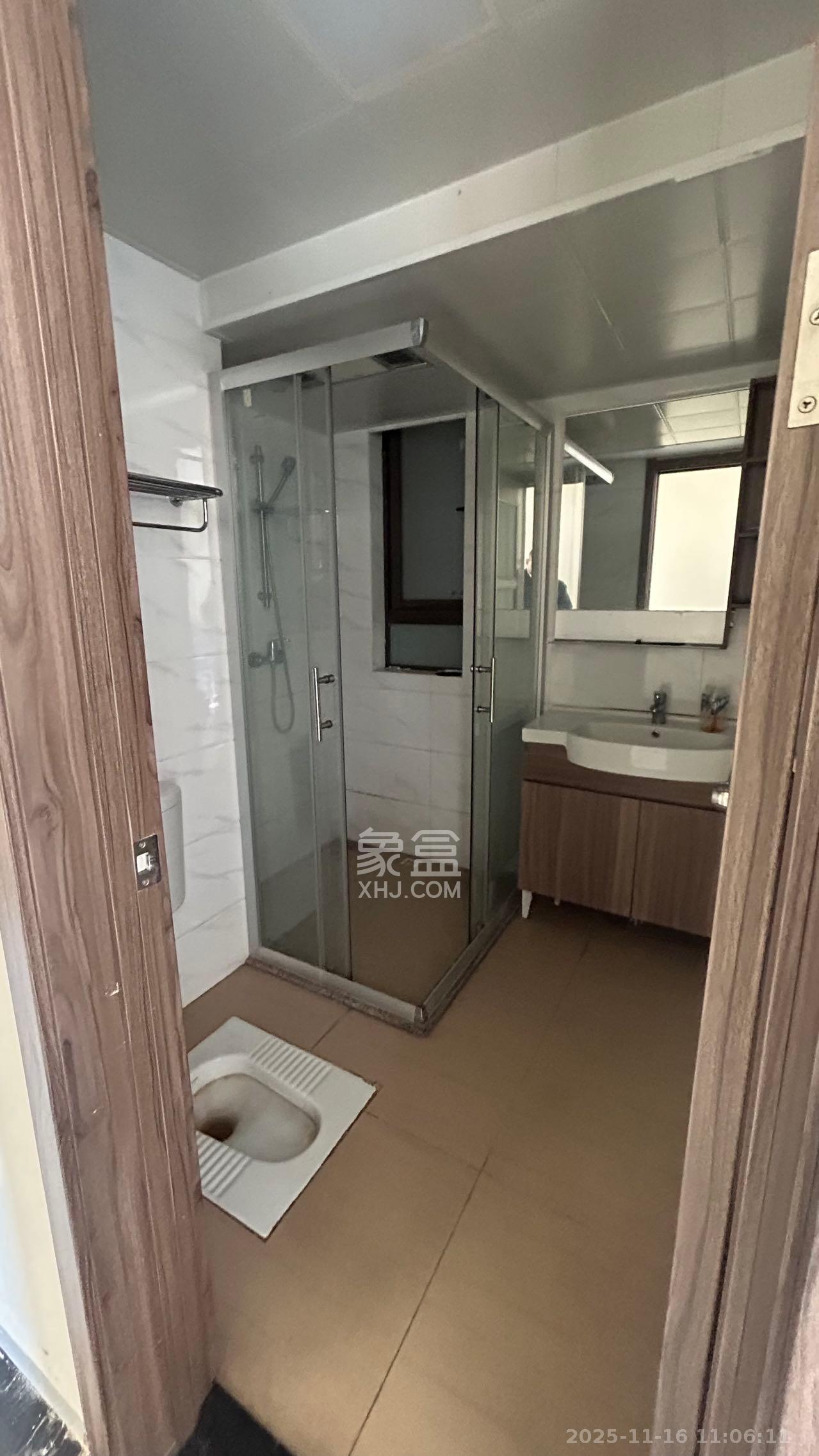 碧桂园公园壹号(凯怡茗苑) 1室2厅1卫 1600.0元/月 碧桂园公园壹号(凯怡茗苑) 1室2厅1卫 1600.0元/月室内图