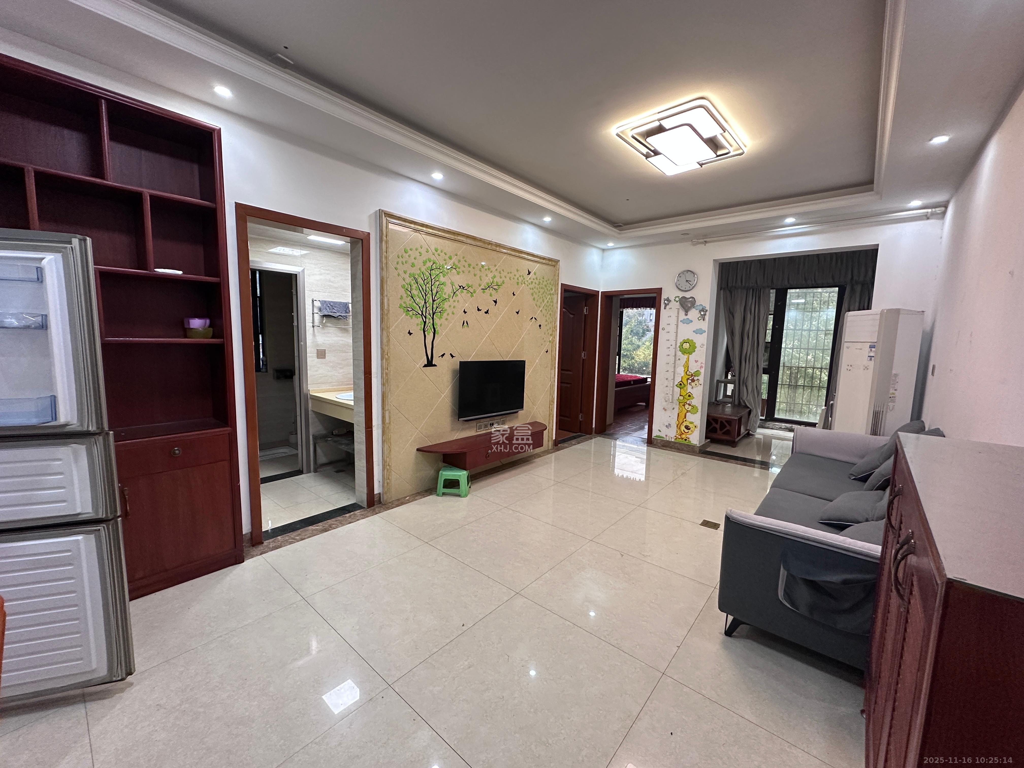 麓谷星辰  2室1厅1卫    2200.0元/月