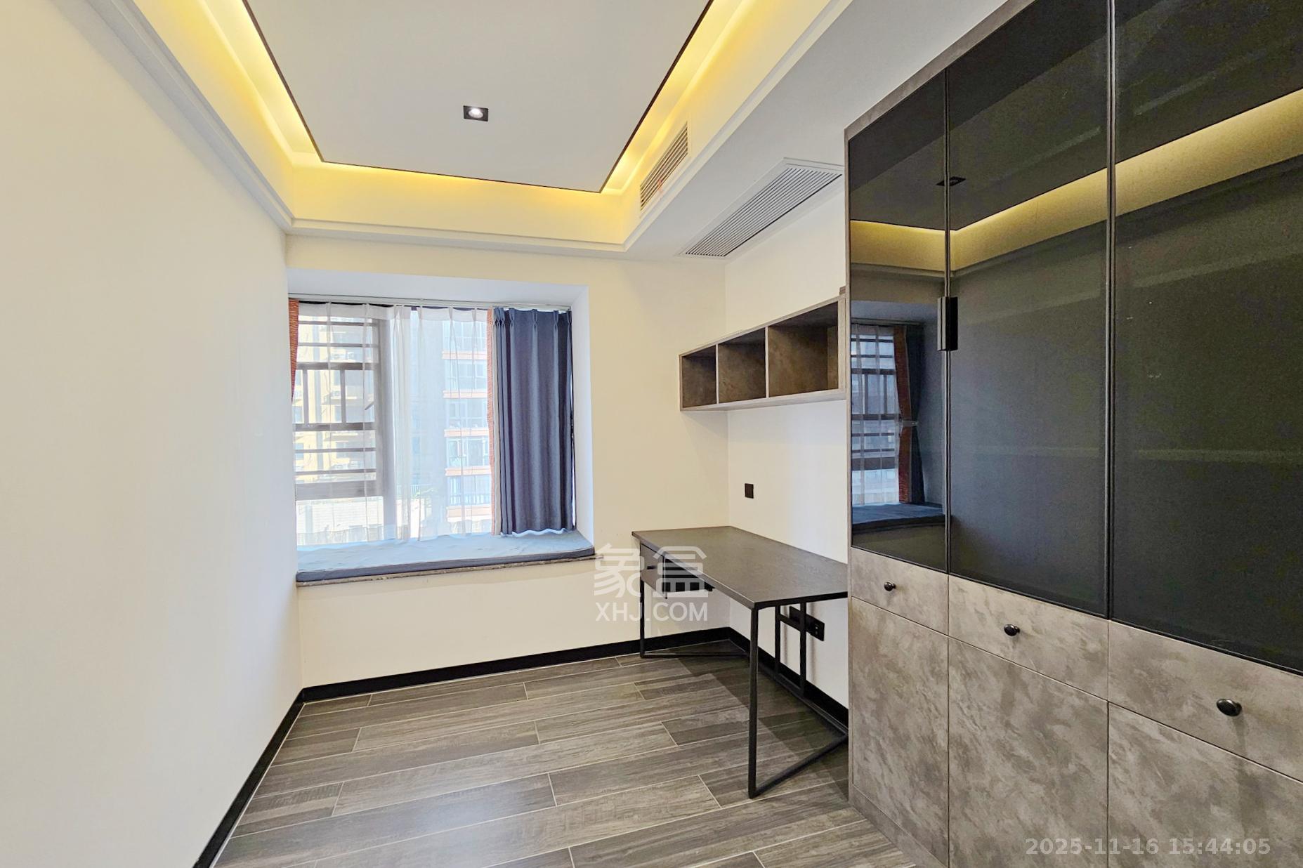 明大佳园 3室2厅2卫 4000.0元/月 明大佳园 3室2厅2卫 4000.0元/月室内图