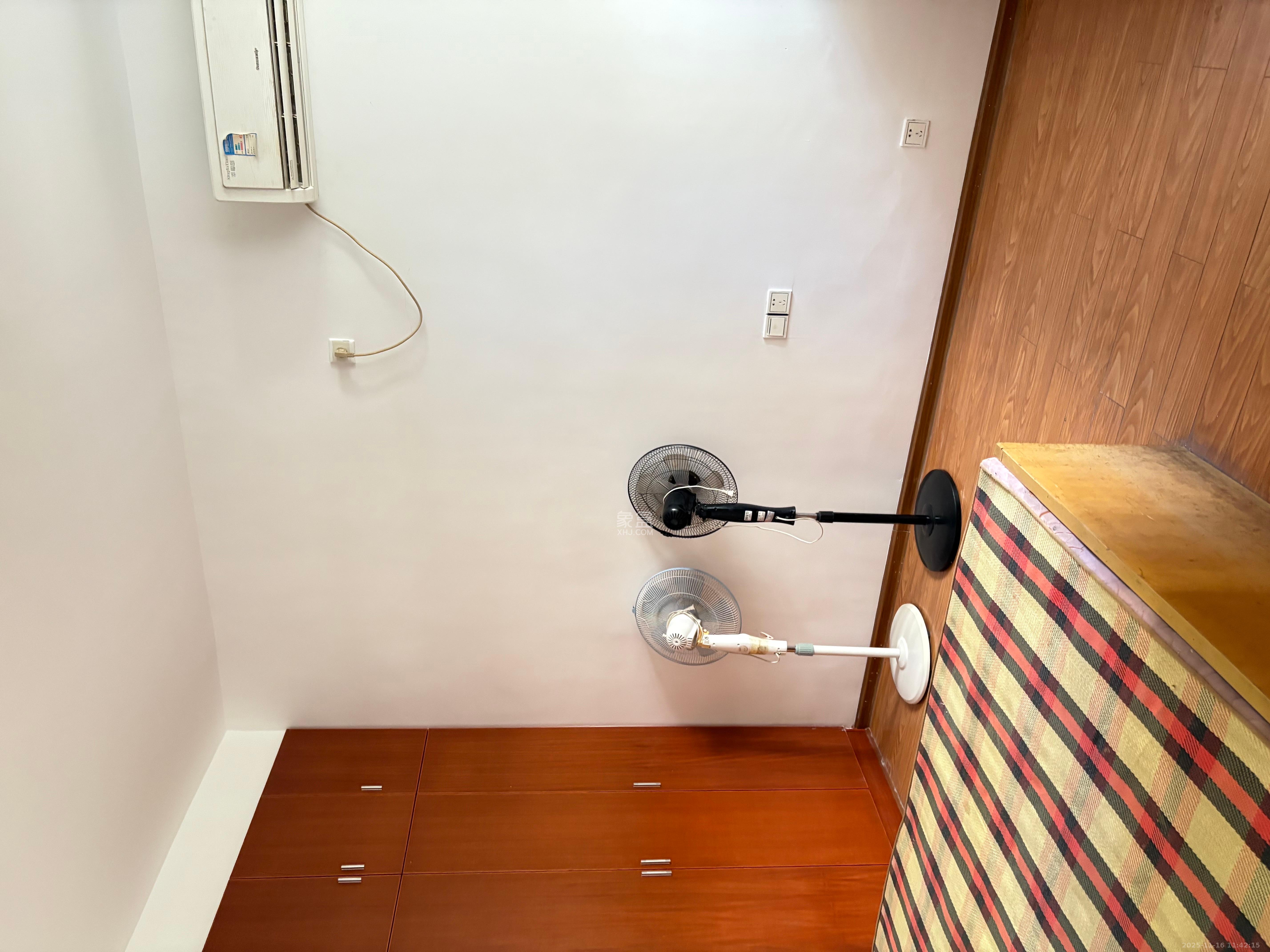 金石蓉园  2室1厅1卫    1400.0元/月室内图