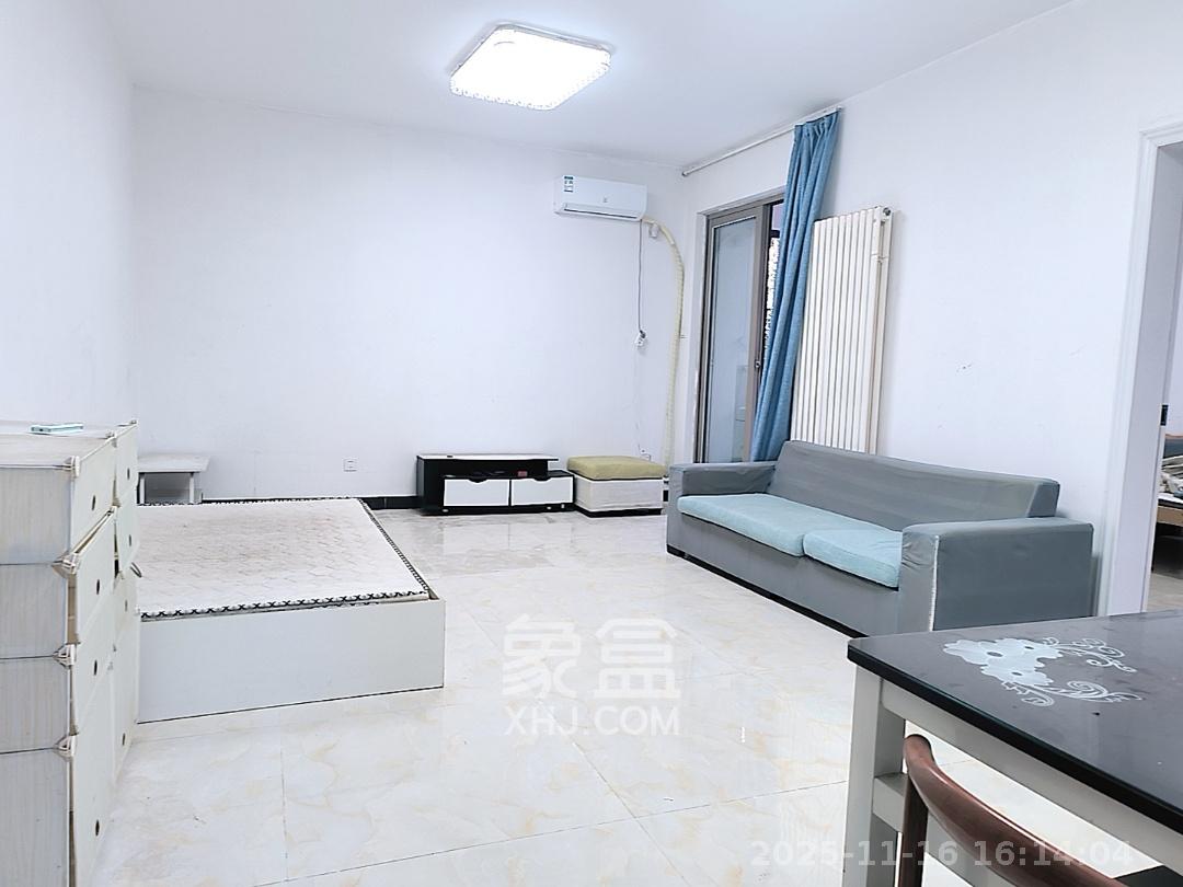 怡海星城  2室2厅1卫    1500.0元/月室内图