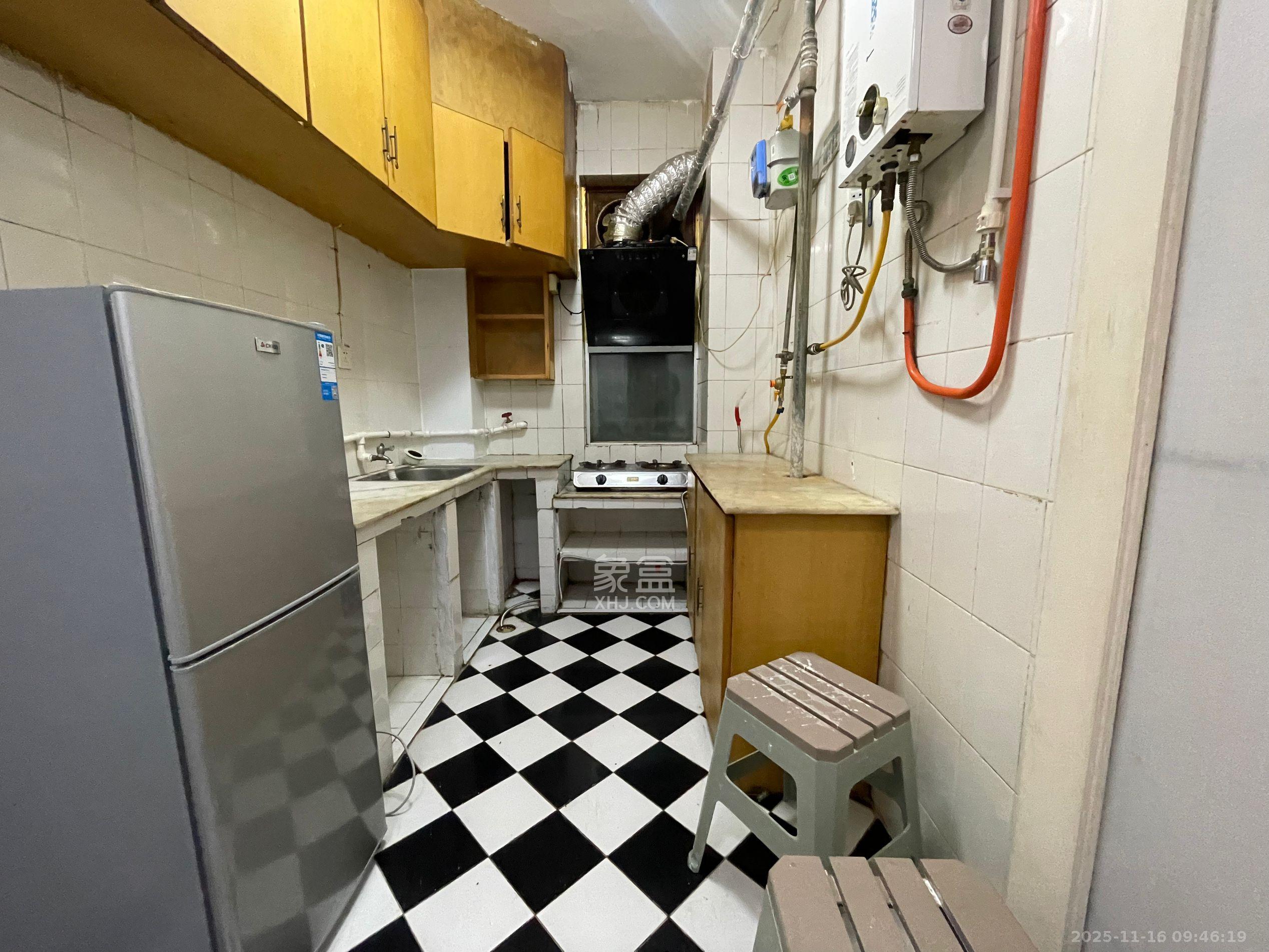 湘农大厦  1室0厅0卫    1600.0元/月室内图