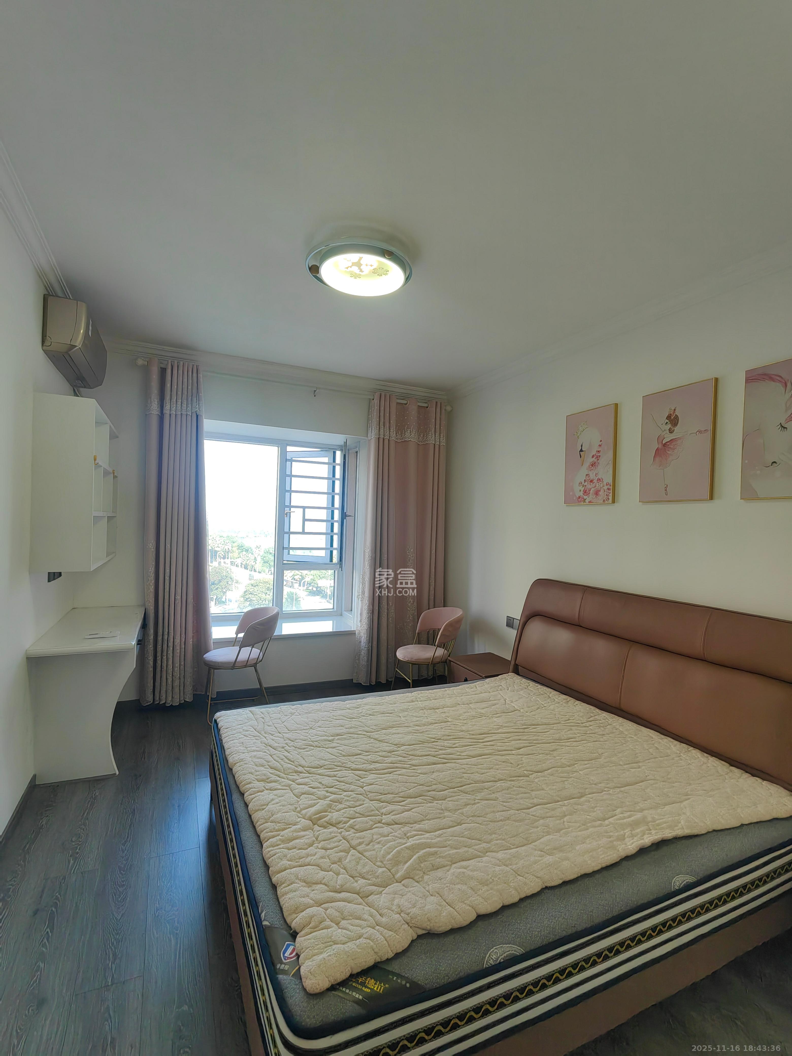 百合湖滨花园 4室2厅2卫 2400.0元/月 百合湖滨花园 4室2厅2卫 2400.0元/月室内图