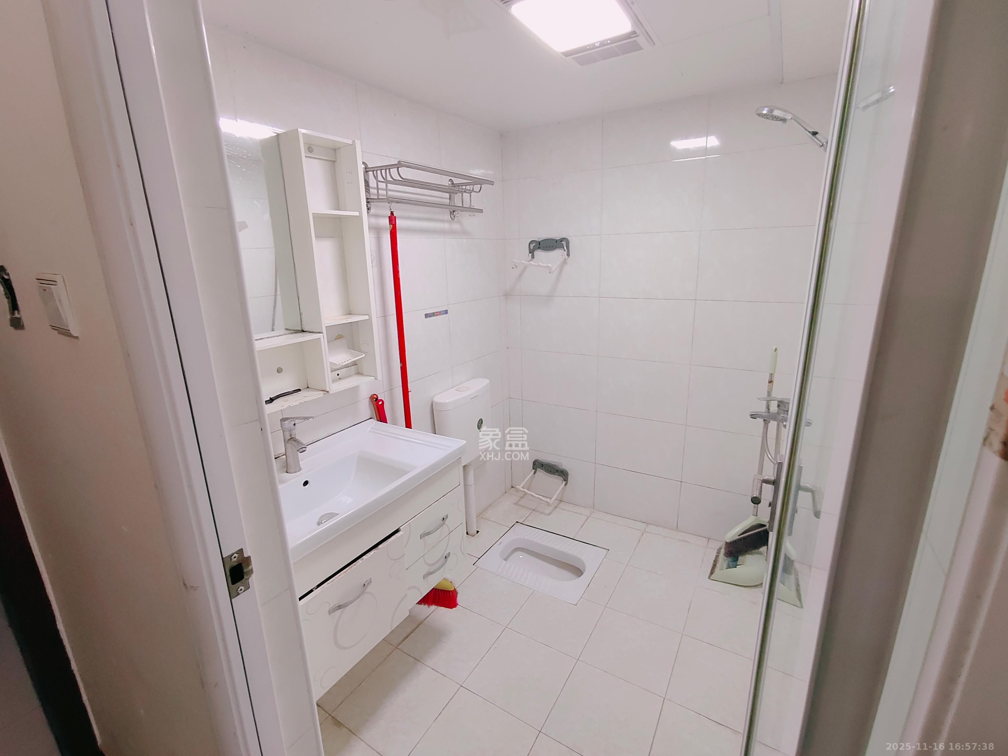 先锋东外滩 1室1厅1卫 1400.0元/月 先锋东外滩 1室1厅1卫 1400.0元/月室内图