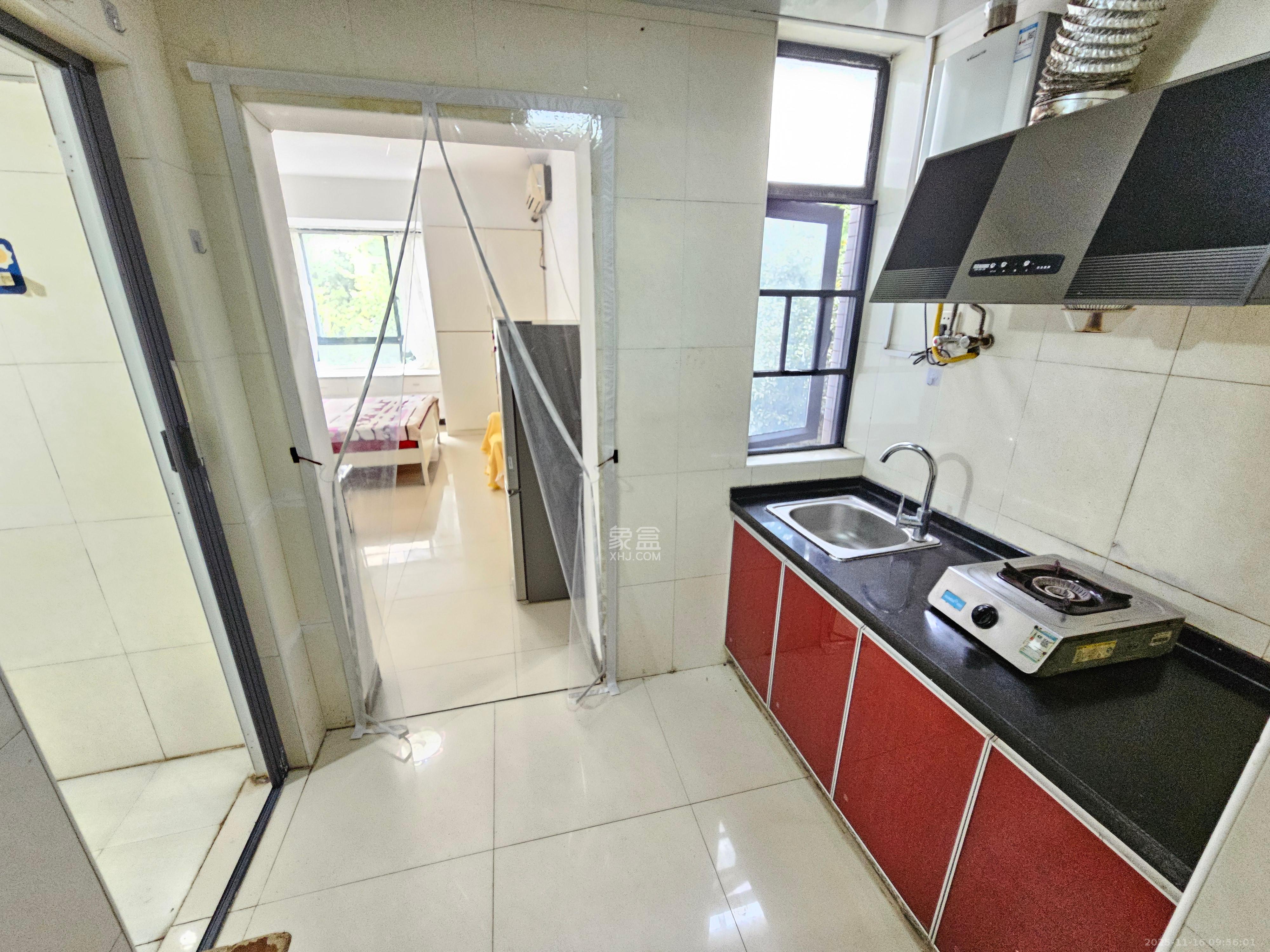 海林馨香雅苑 1室1厅1卫 1300.0元/月 海林馨香雅苑 1室1厅1卫 1300.0元/月室内图