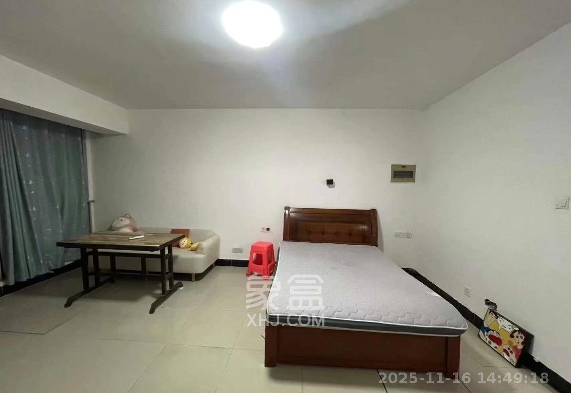 阳光100二期  1室1厅1卫    1100.0元/月室内图