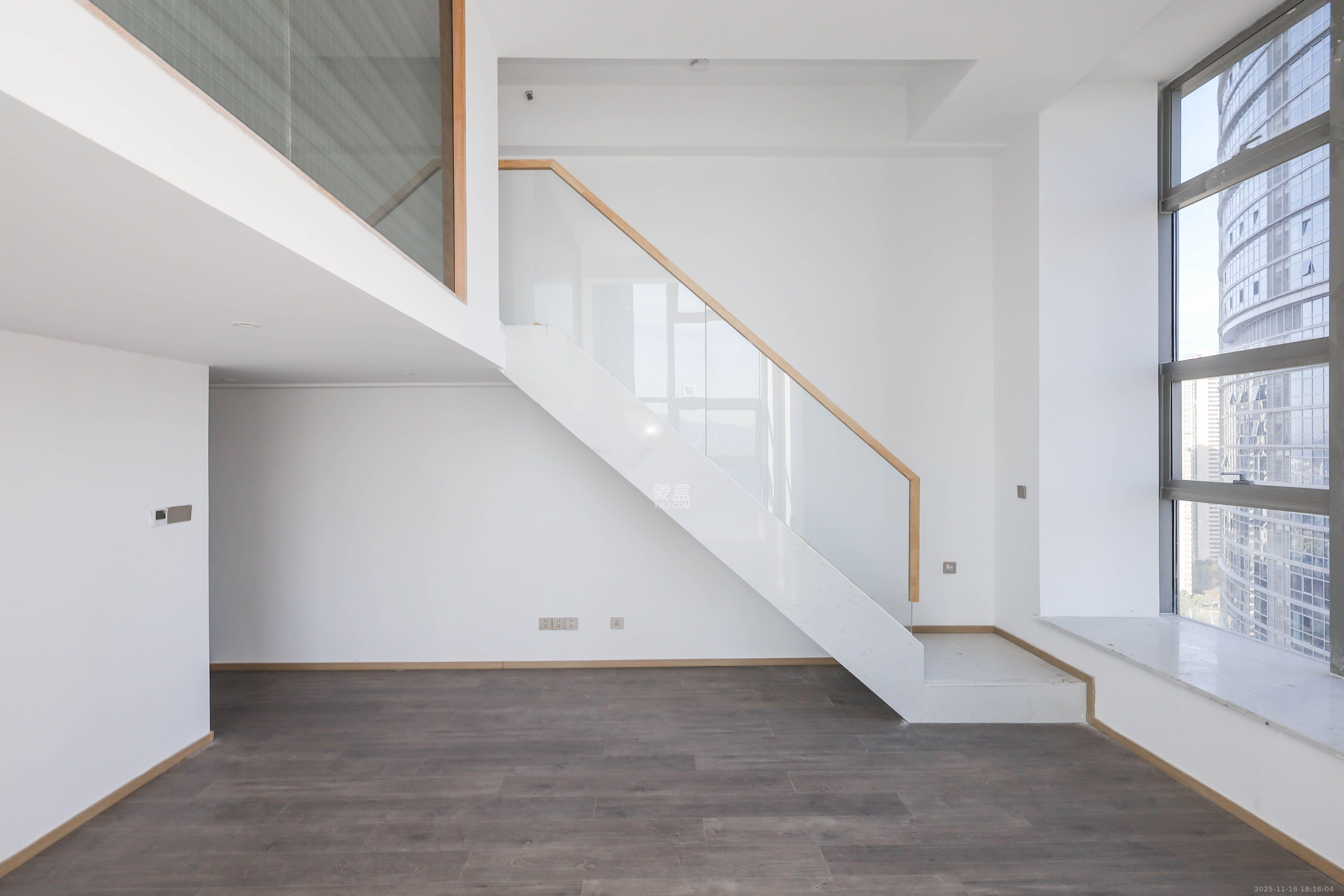 正荣梅溪紫阙台  2室2厅1卫    3800.0元/月室内图