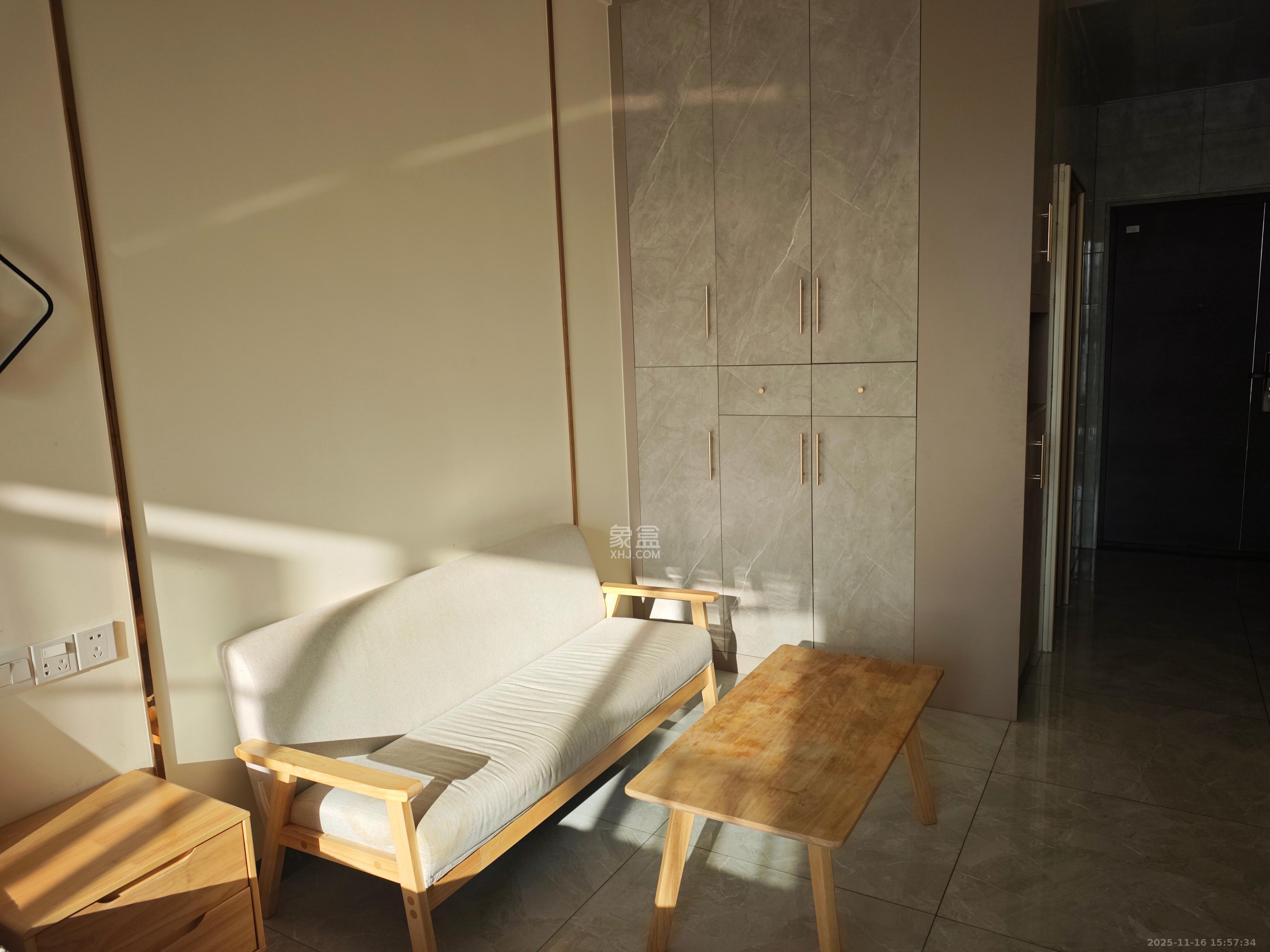 润和滨江府 1室1厅1卫 1400.0元/月 润和滨江府 1室1厅1卫 1400.0元/月室内图