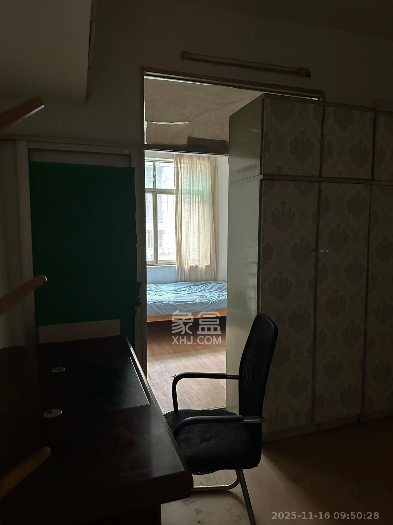 湘农桥社区  3室2厅1卫    1500.0元/月室内图