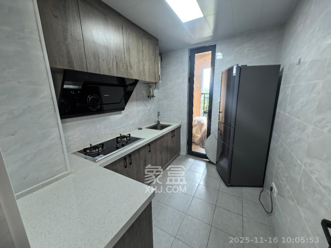 莲馨苑  2室1厅1卫    2200.0元/月室内图