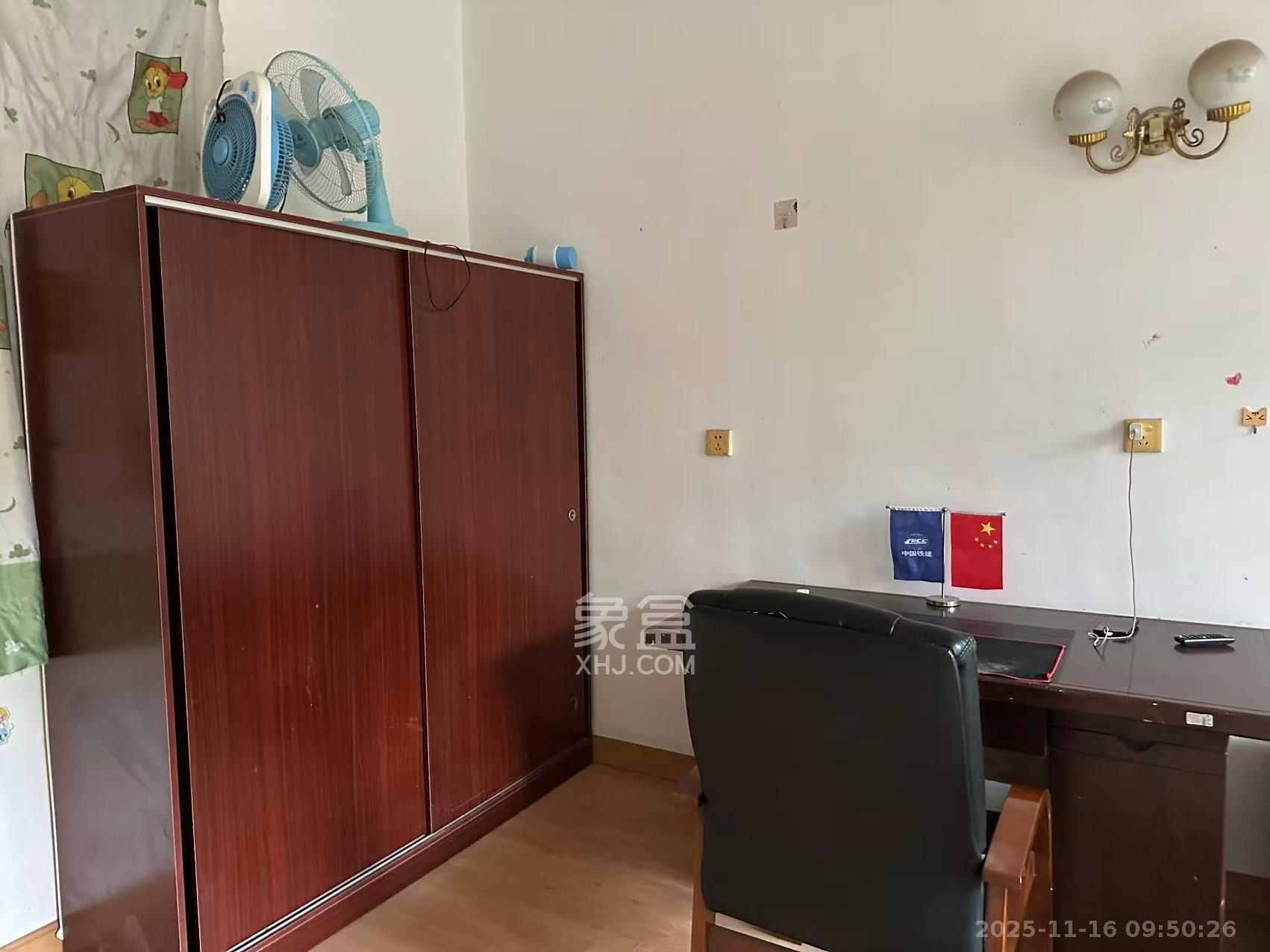 湘农桥社区  3室2厅1卫    1500.0元/月室内图