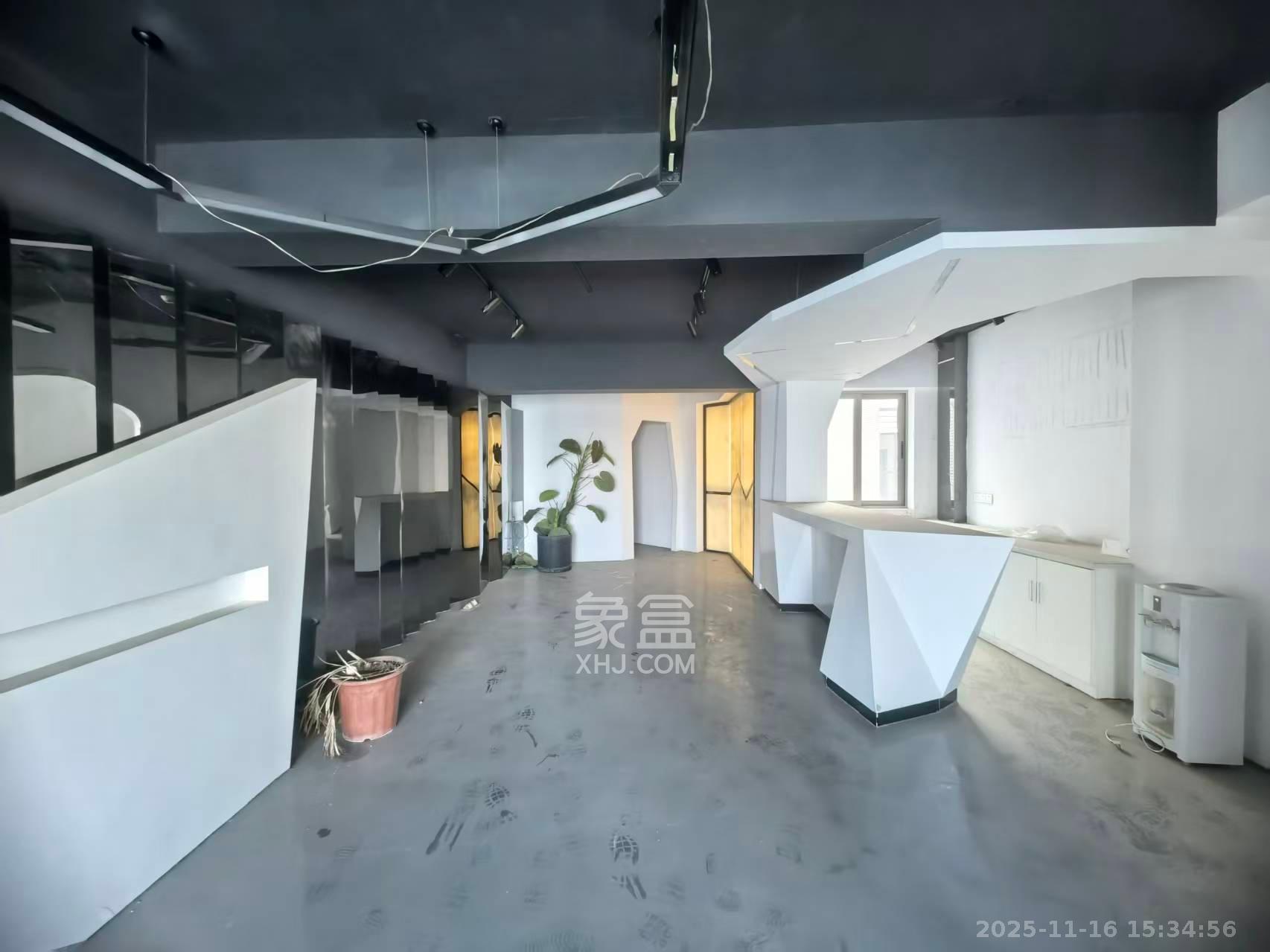 潮宗御苑  3室2厅2卫    6200.0元/月室内图