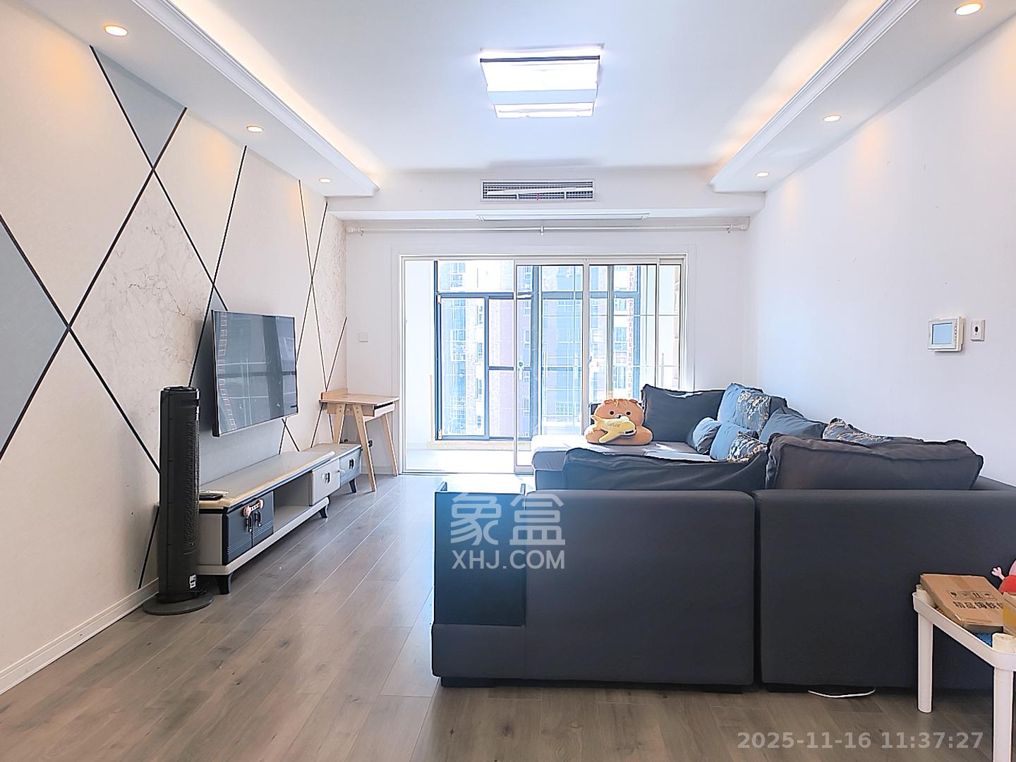 哈佛小镇（五矿哈佛小镇）  4室2厅2卫    2200.0元/月