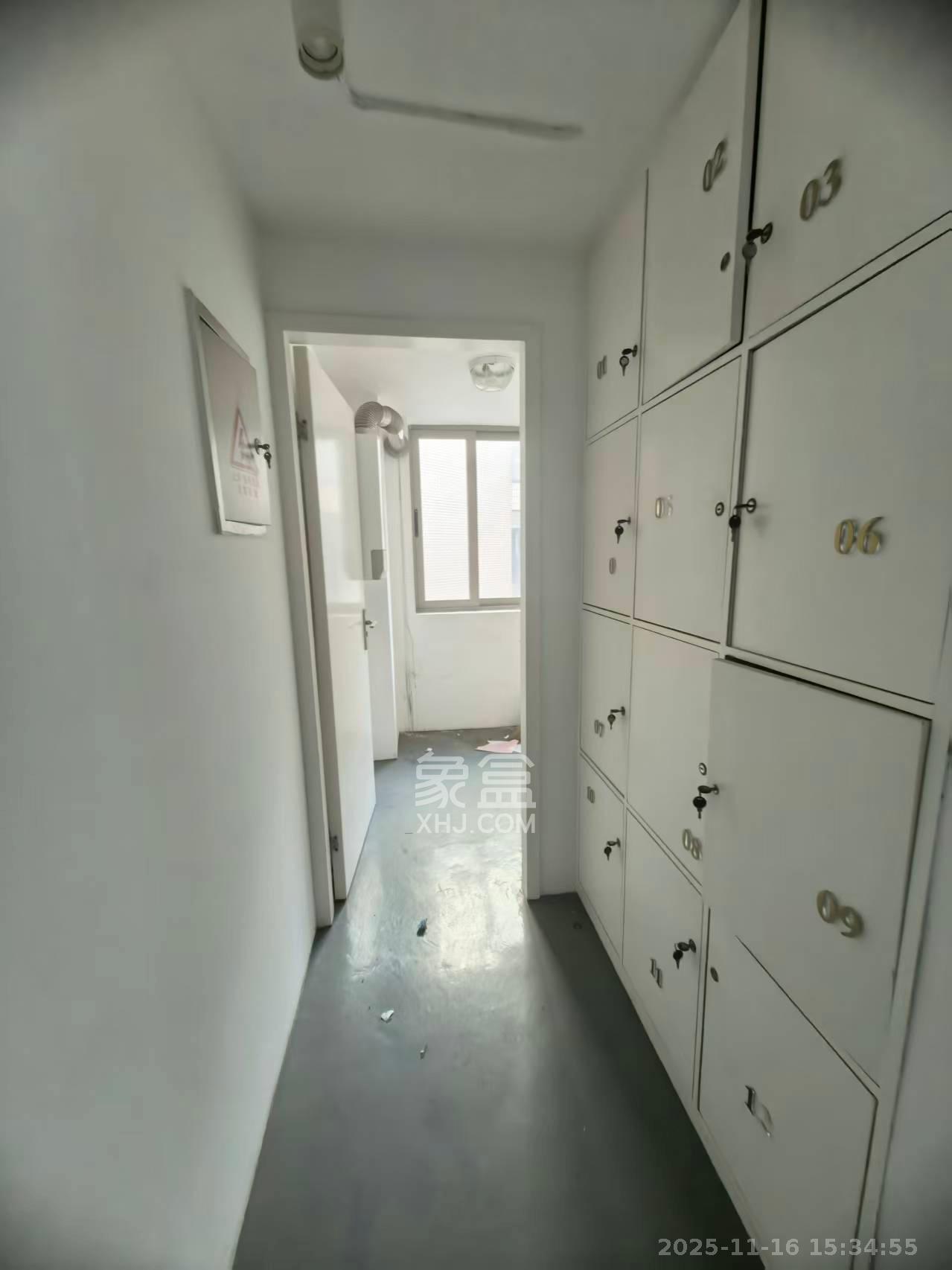 潮宗御苑  3室2厅2卫    6200.0元/月室内图