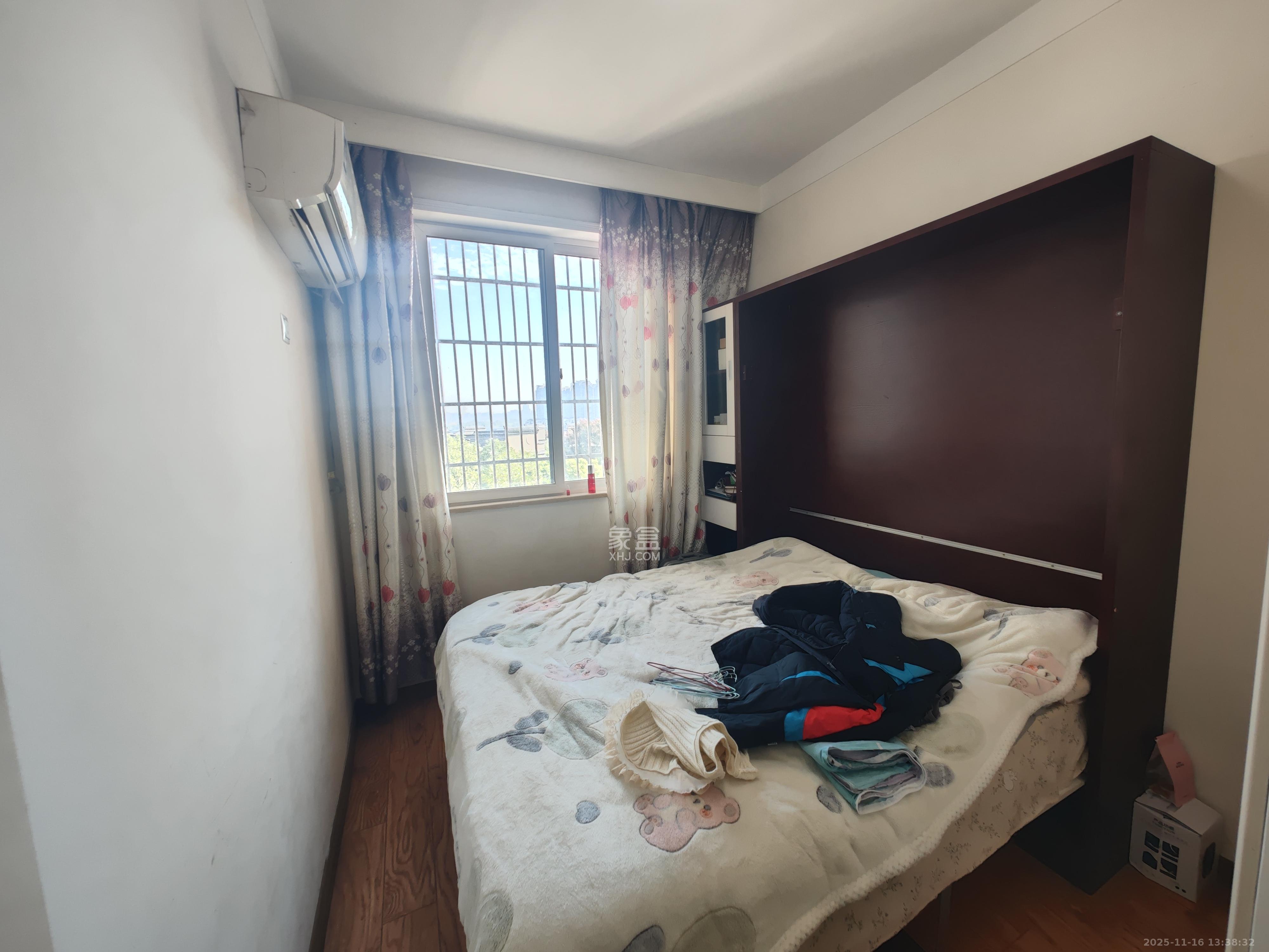 汀湘十里  1室0厅0卫    1900.0元/月室内图