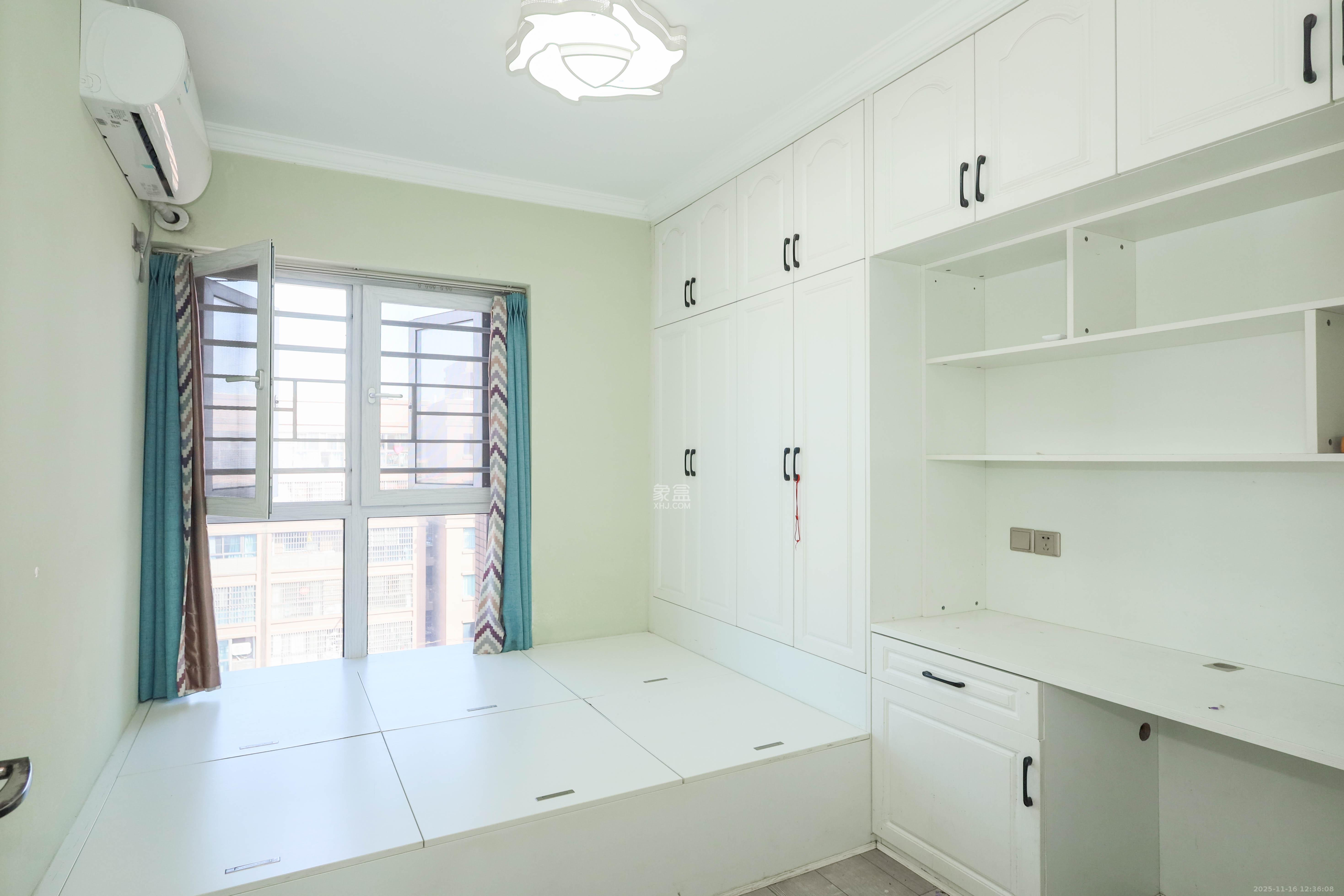 中冶中央公园 1室0厅0卫 90.0万 中冶中央公园 1室0厅0卫 90.0万卧室