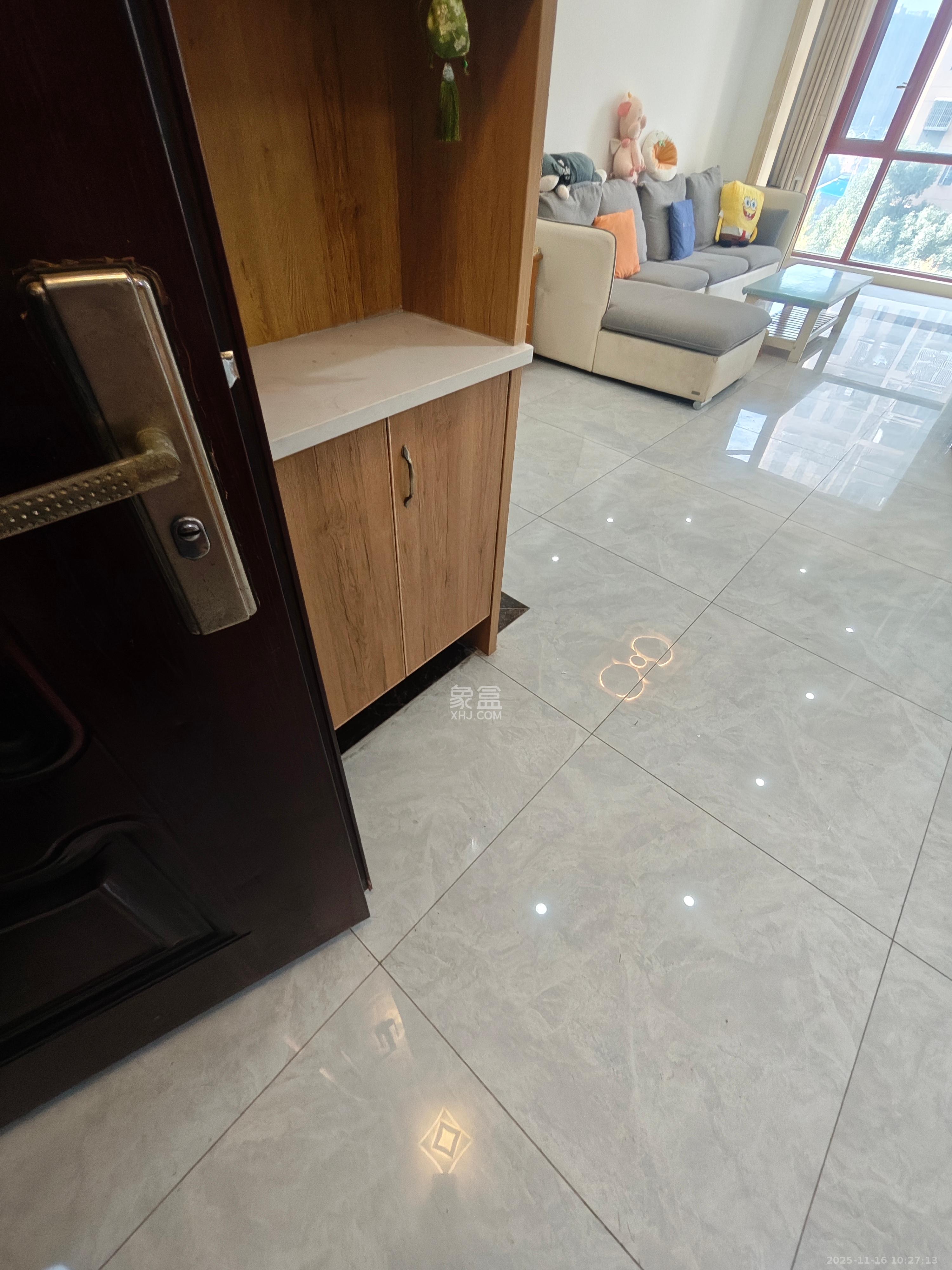 朝正美苑  1室0厅0卫    2200.0元/月室内图