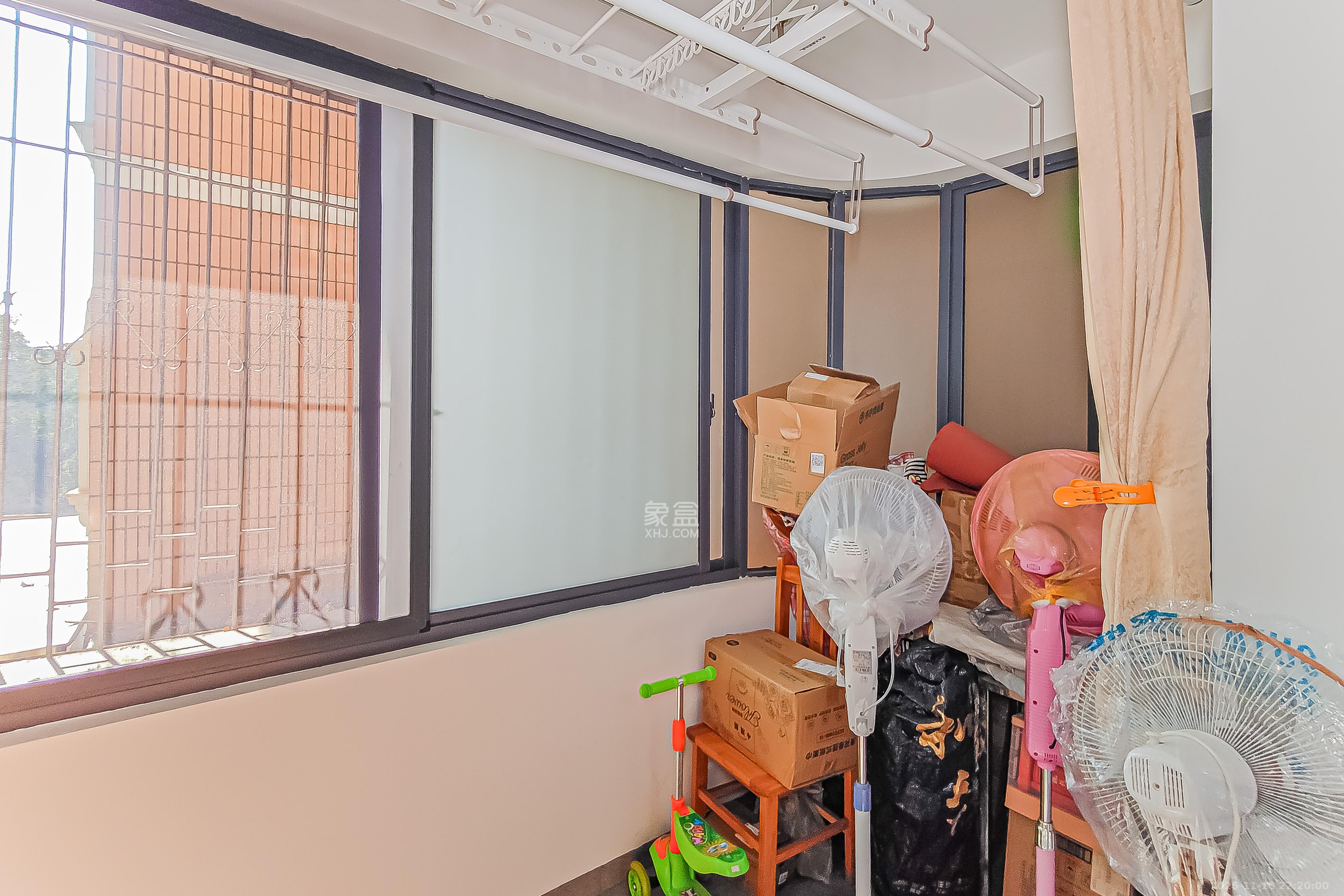 稻田园公寓  1室2厅1卫    98.0万阳台