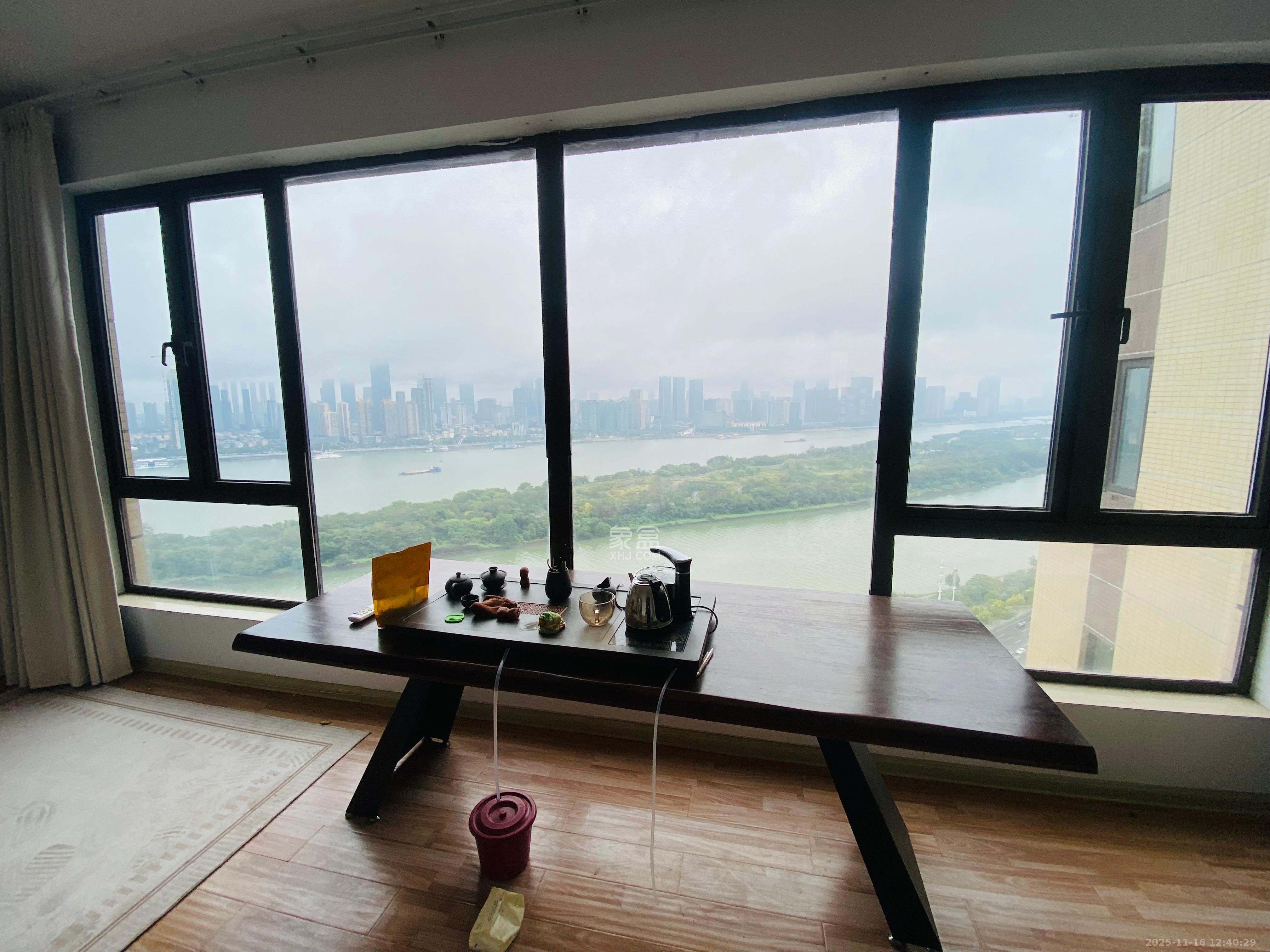 保利西海岸A区  4室2厅2卫    4500.0元/月室内图