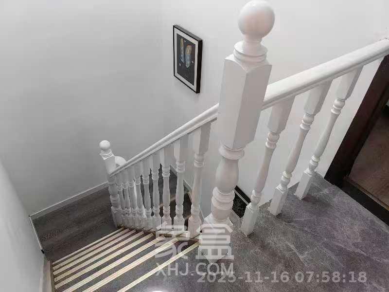 新城国际花都  4室2厅2卫    2000.0元/月室内图