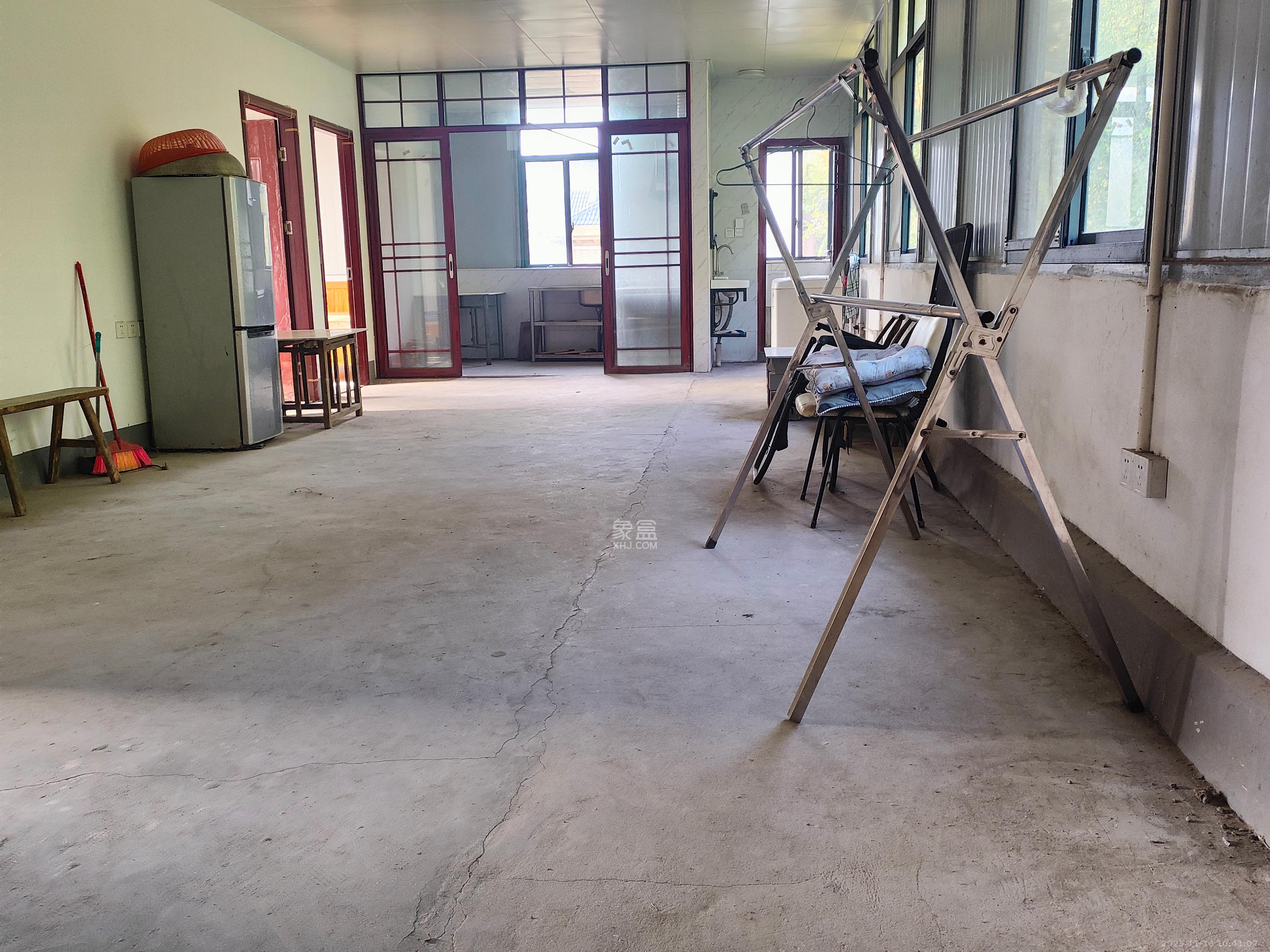 银星村散盘  3室1厅1卫    1200.0元/月