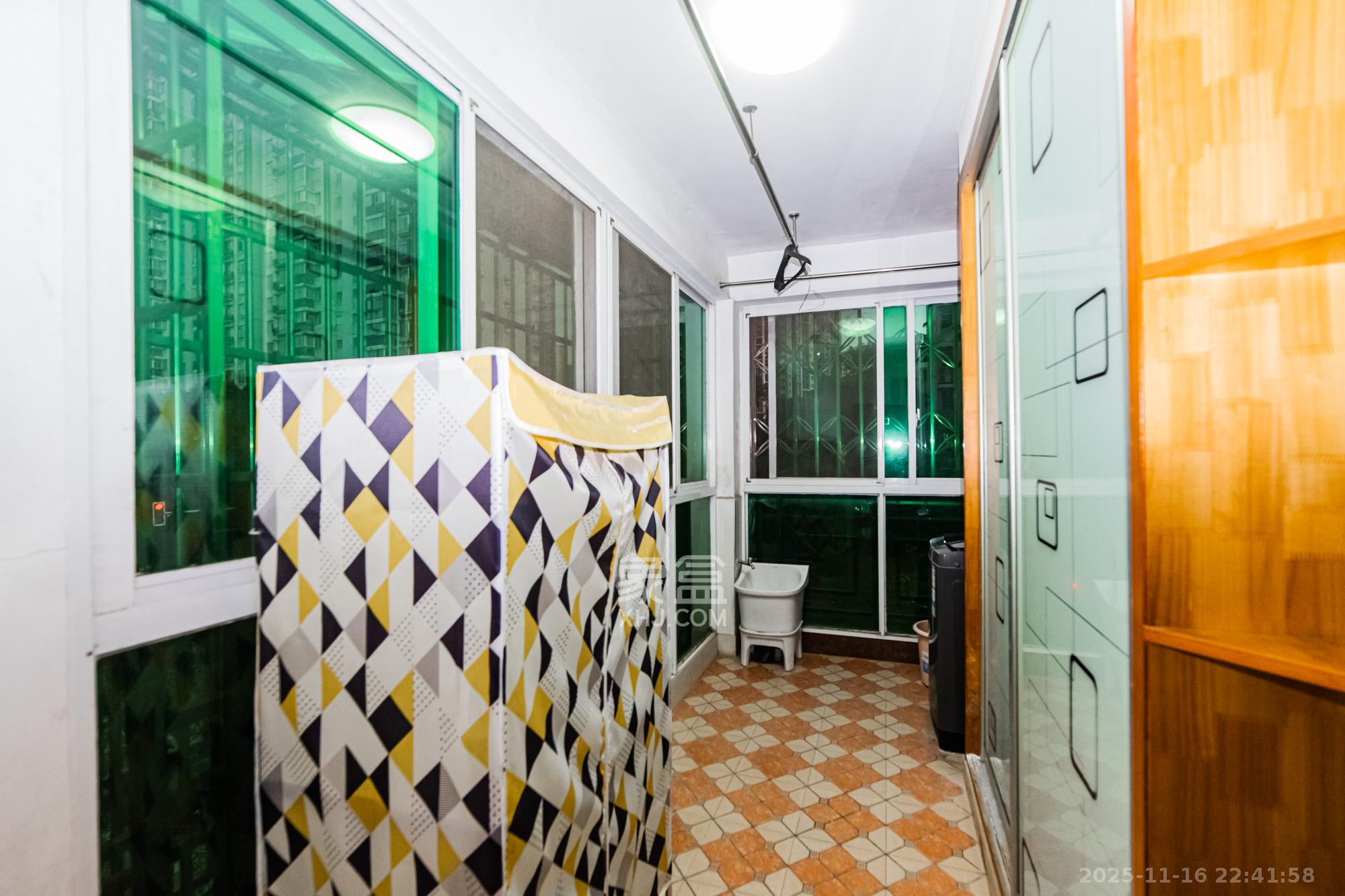 恒鑫澜北湾  3室2厅2卫    80.0万阳台