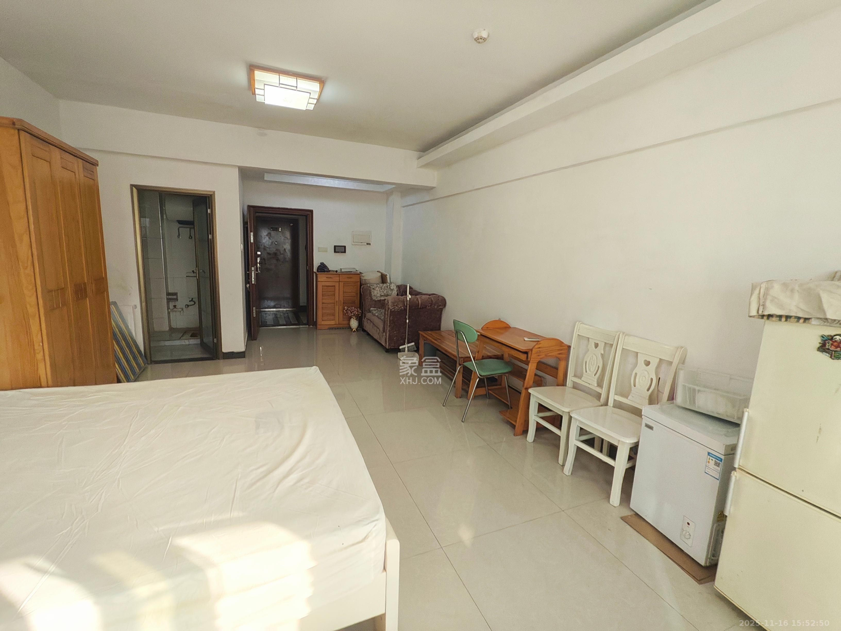 万博汇  1室1厅1卫    1200.0元/月室内图