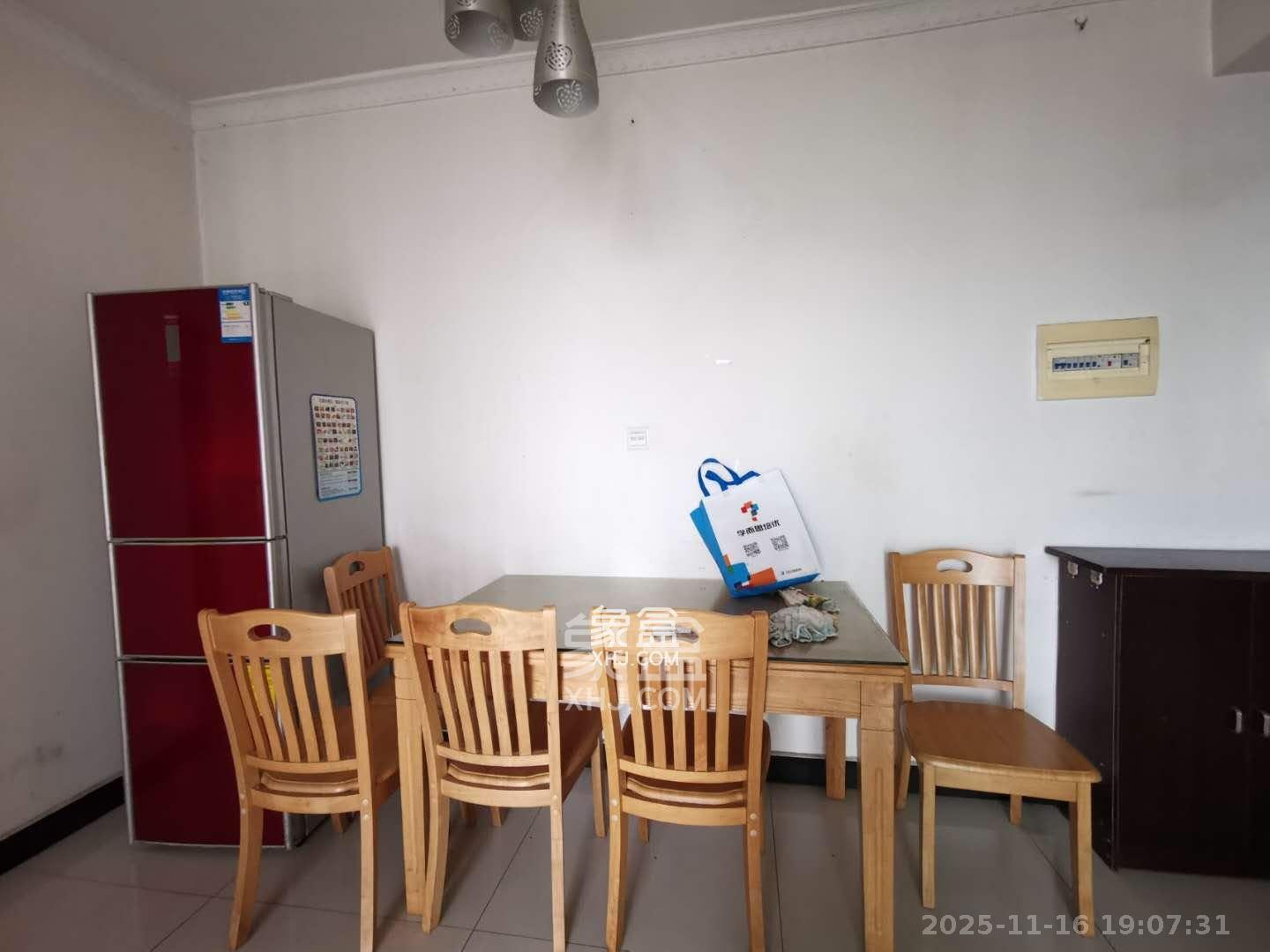 凯通国际城（凯通朝庭）  2室1厅1卫    2000.0元/月室内图