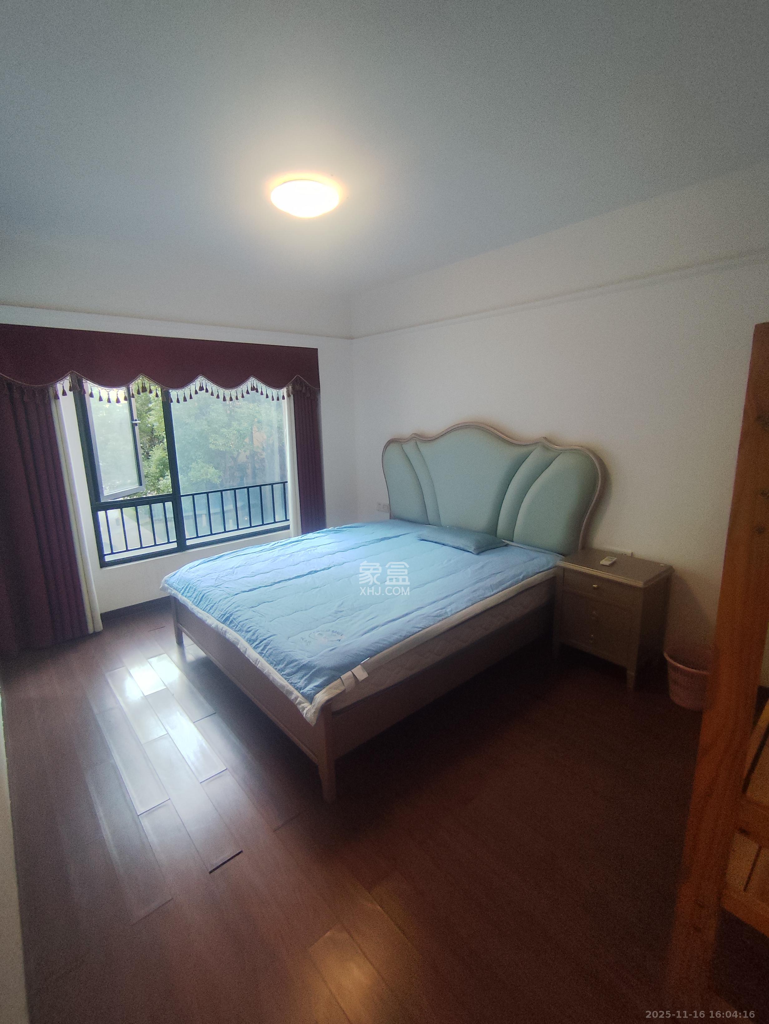 万科魅力之城非凡里  3室2厅2卫    2300.0元/月室内图