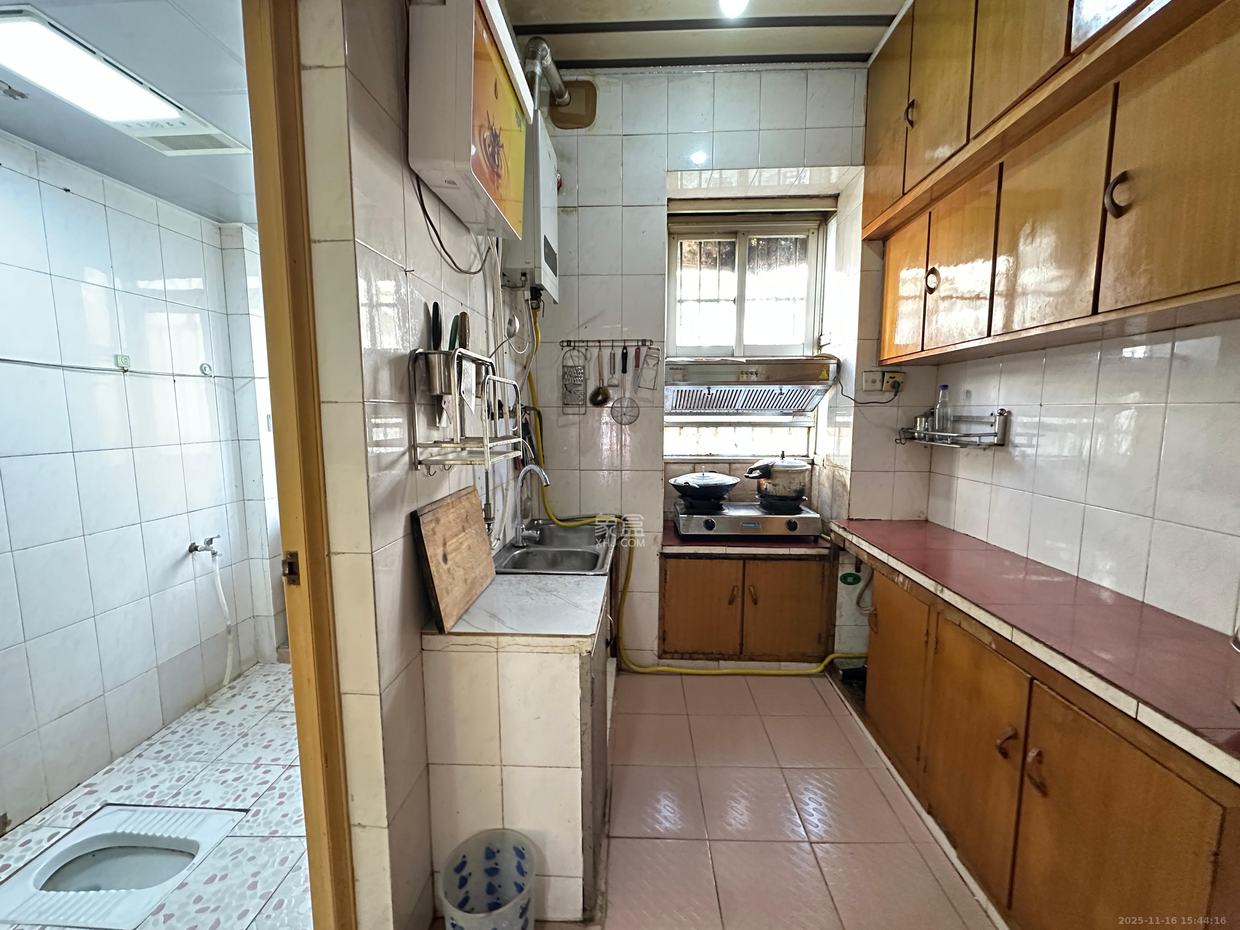 涂家冲社区(涂新小区、农商银行宿舍) 2室2厅1卫 1800.0元/月 涂家冲社区(涂新小区、农商银行宿舍) 2室2厅1卫 1800.0元/月室内图