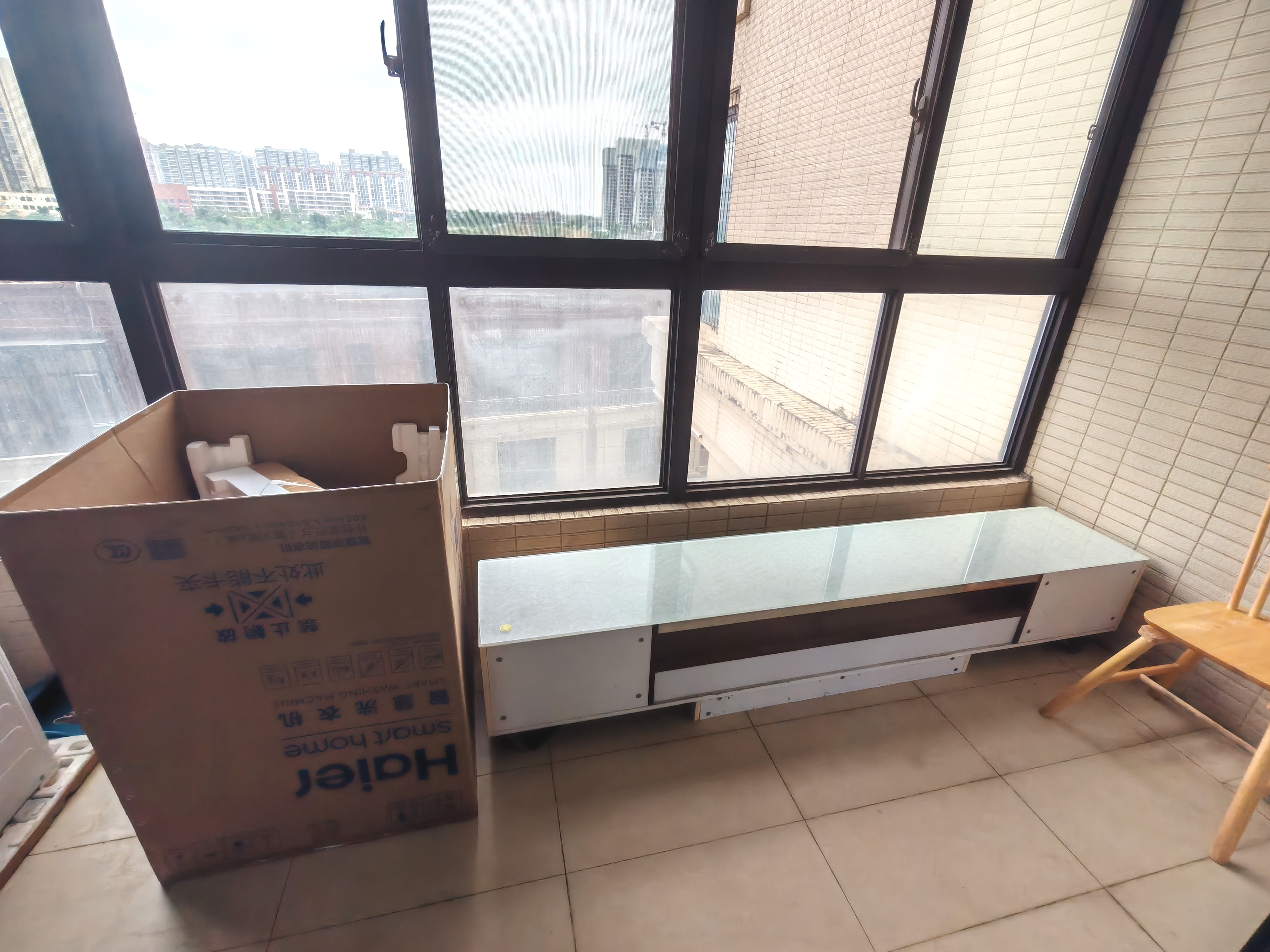 中海锦城  3室2厅2卫    3300.0元/月室内图