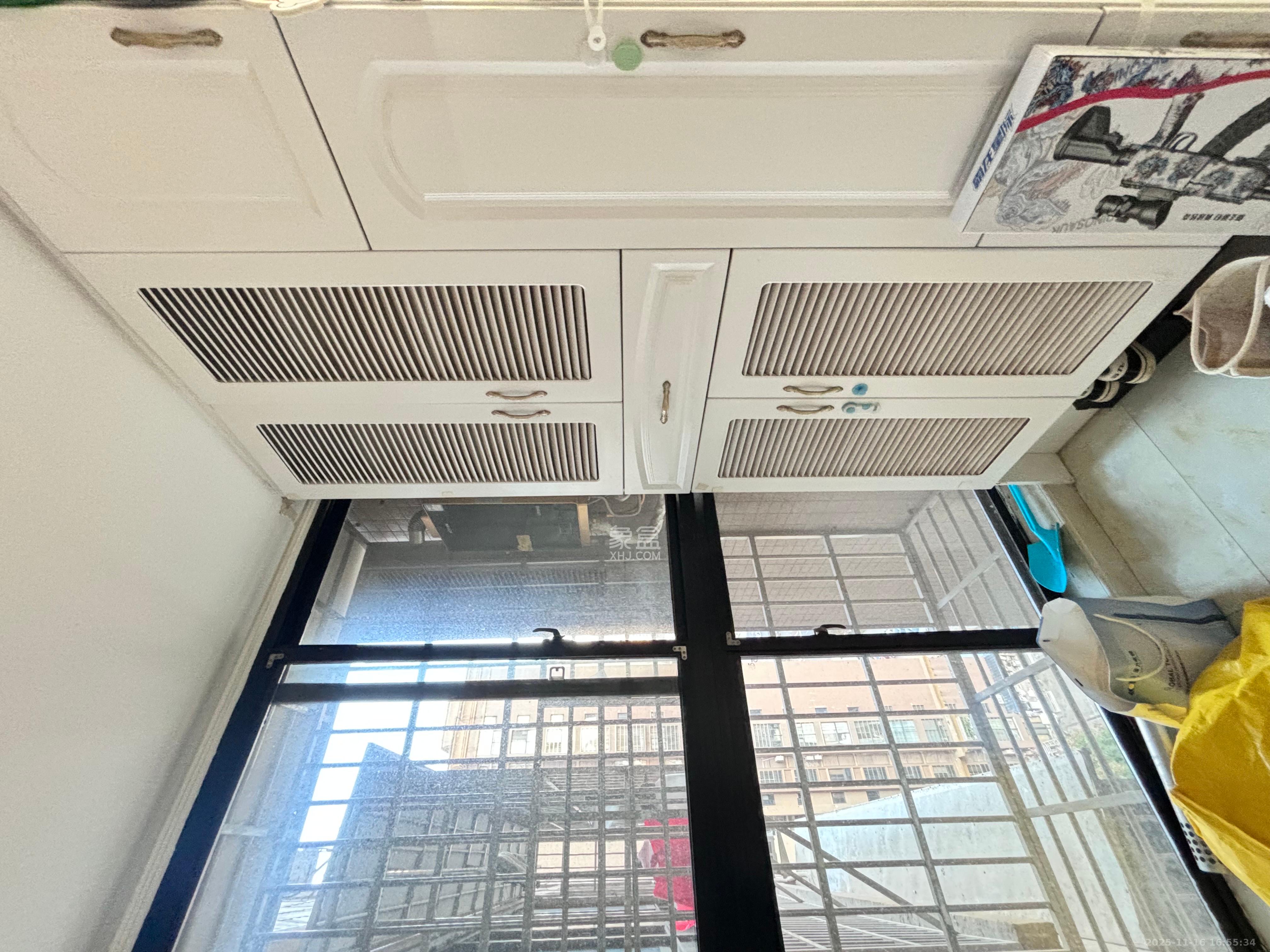 泰禹云开壹品  3室2厅2卫    2400.0元/月室内图