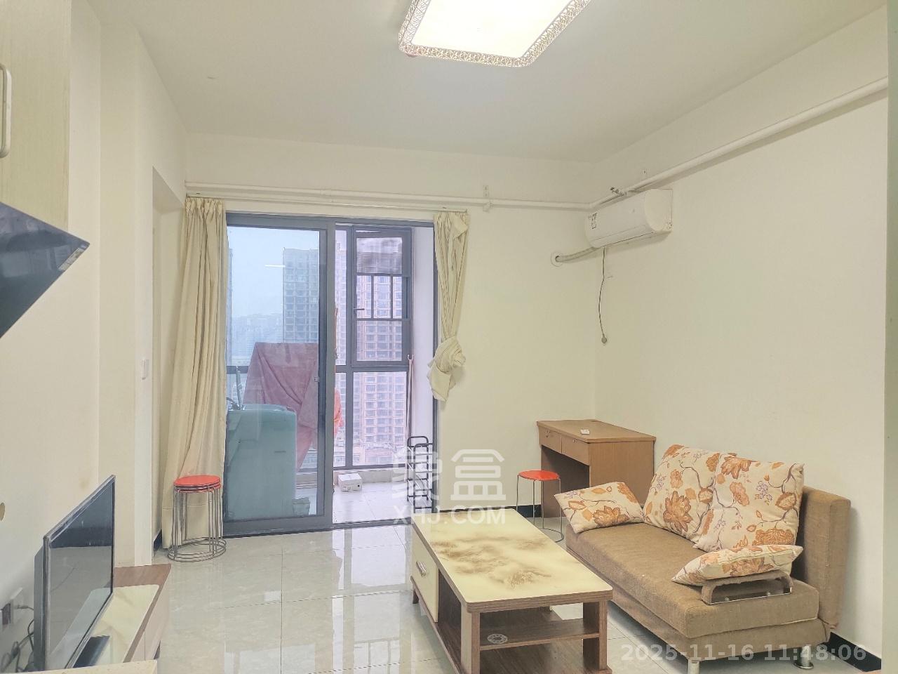 裕天国际商汇中心 1室1厅1卫 1500.0元/月 裕天国际商汇中心 1室1厅1卫 1500.0元/月室内图