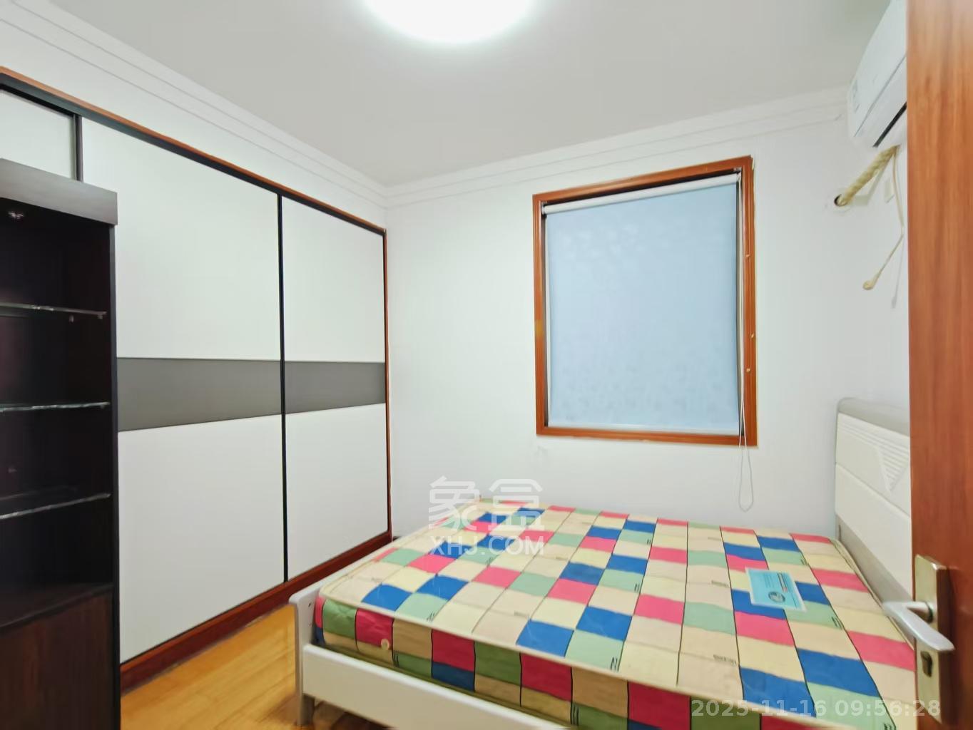 城市花园  3室2厅2卫    2800.0元/月室内图