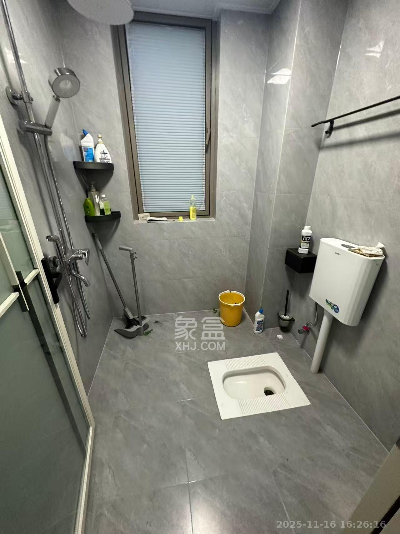 北控浩瀚  3室2厅2卫    2100.0元/月