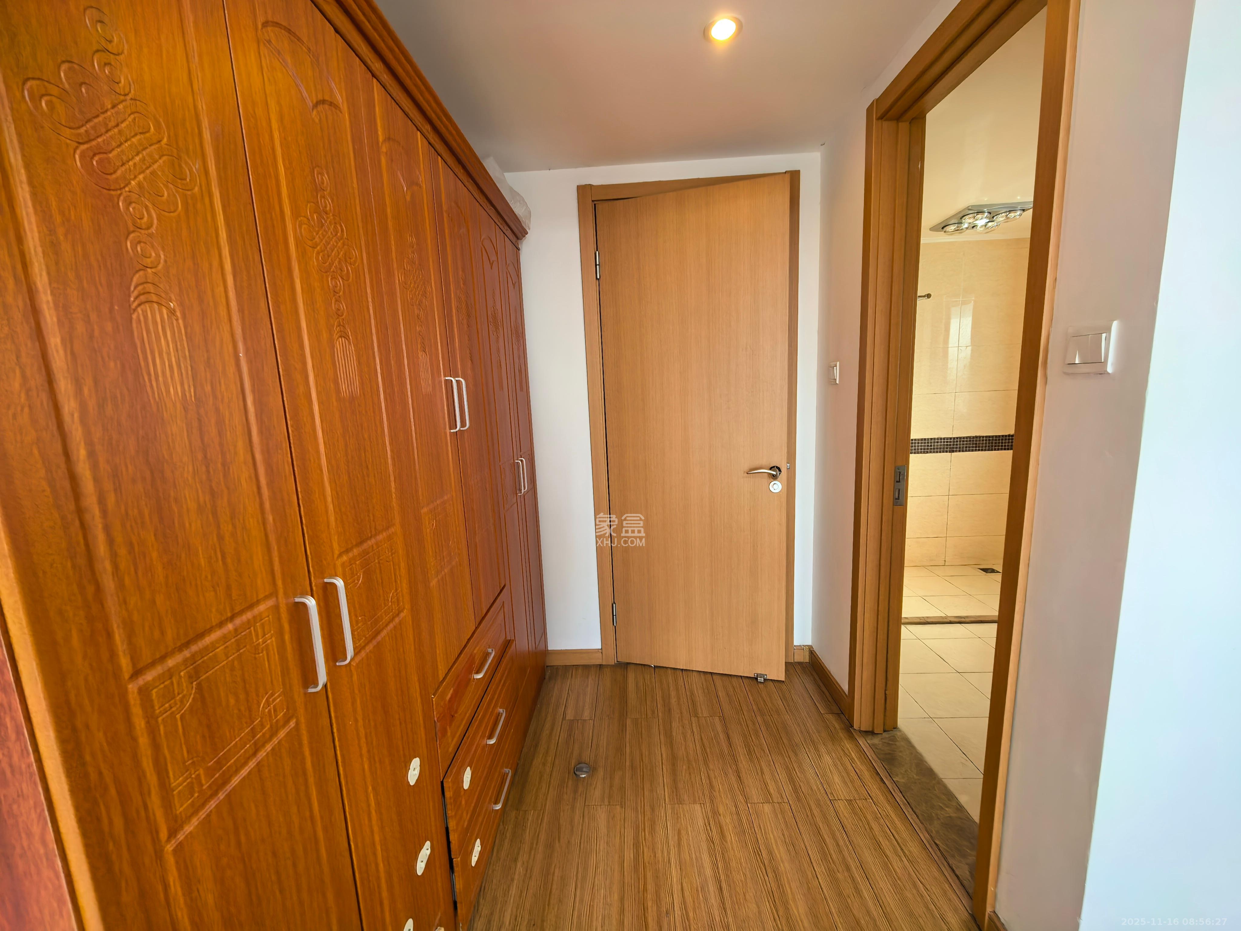 旭辉国际广场（永升商业广场）  4室2厅2卫    3500.0元/月室内图