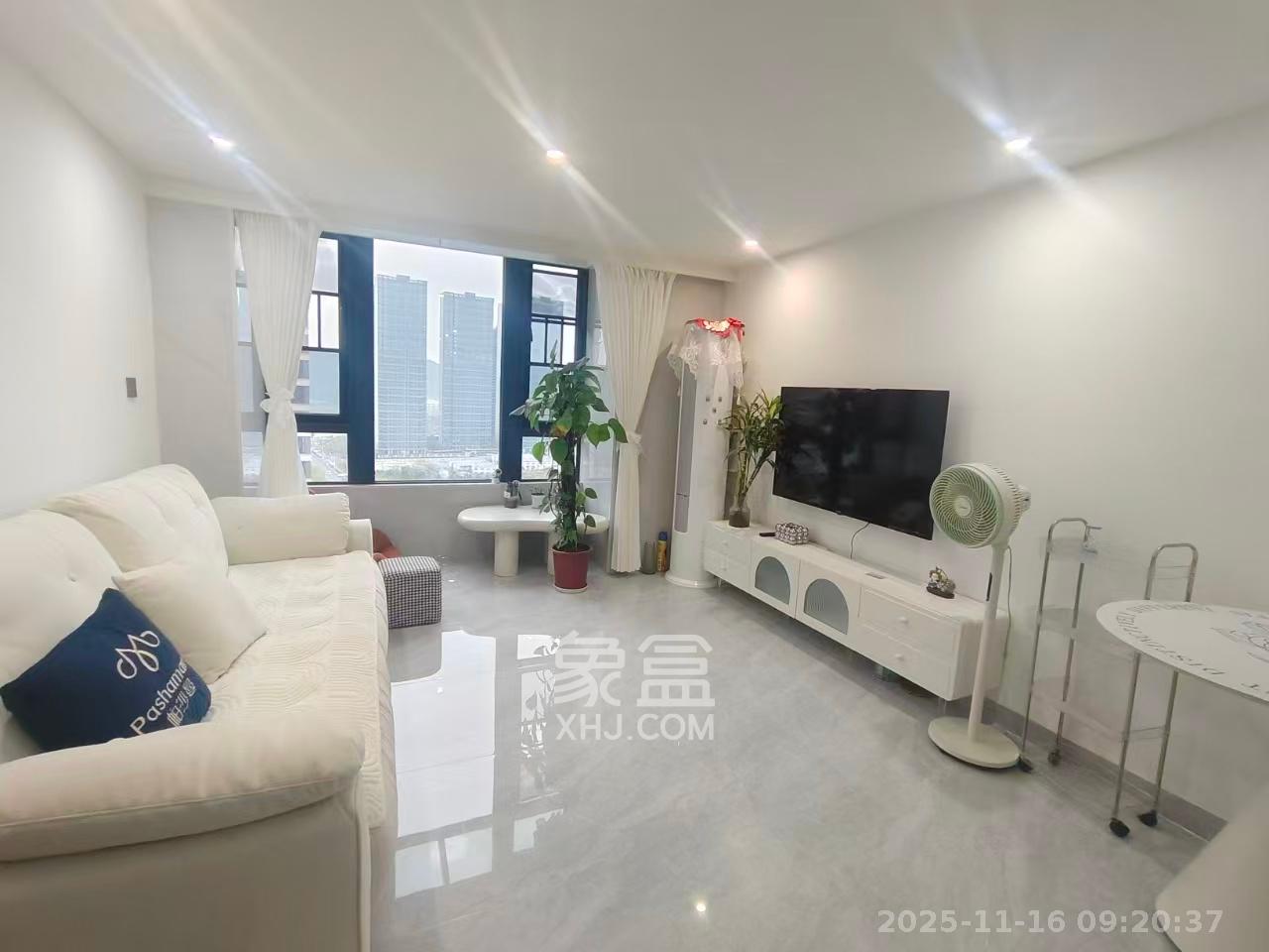 中海阅溪府 2室2厅1卫 2300.0元/月 中海阅溪府 2室2厅1卫 2300.0元/月室内图