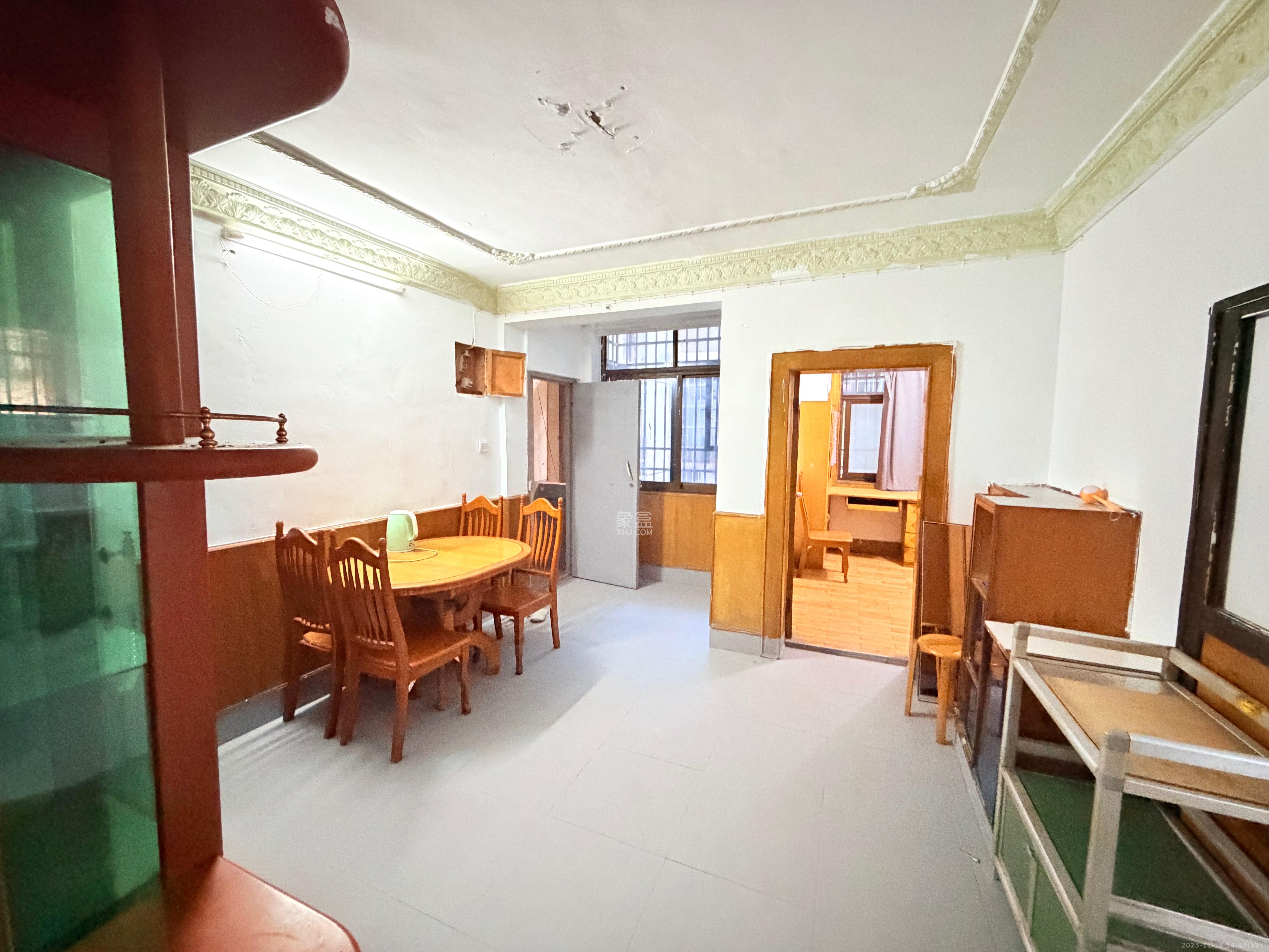 城南路散盘  2室2厅1卫    1300.0元/月室内图