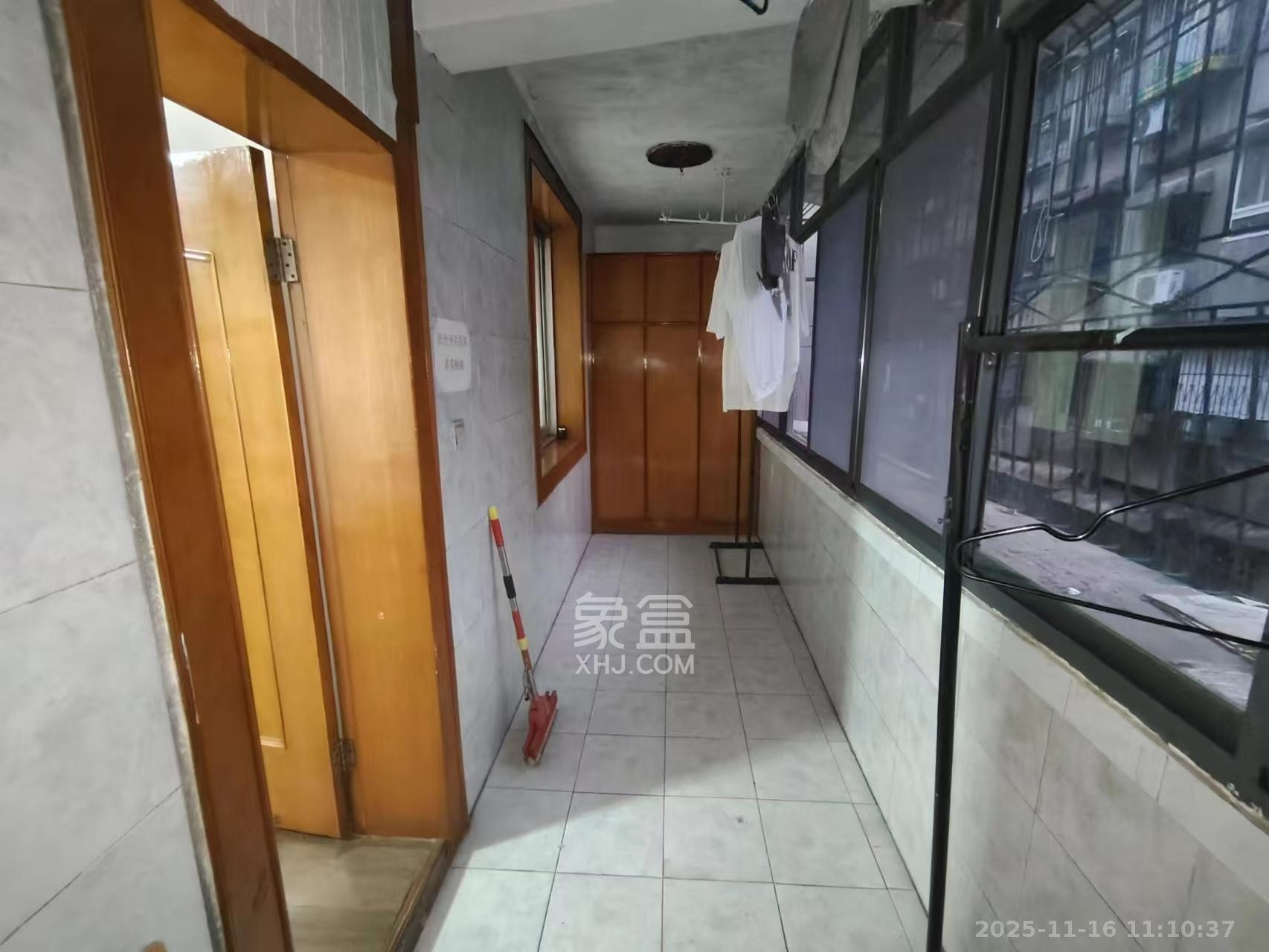 肇家（嘉）坪散盘  3室2厅1卫    2400.0元/月室内图